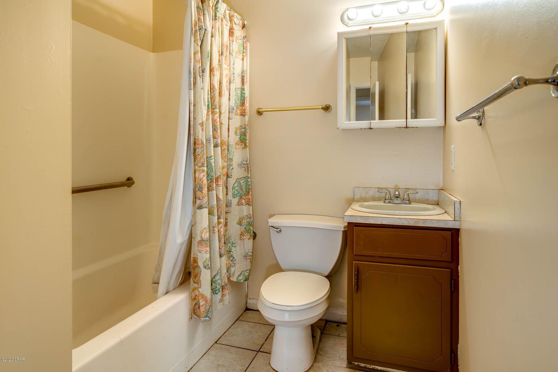 Lakeside Villas - Residential