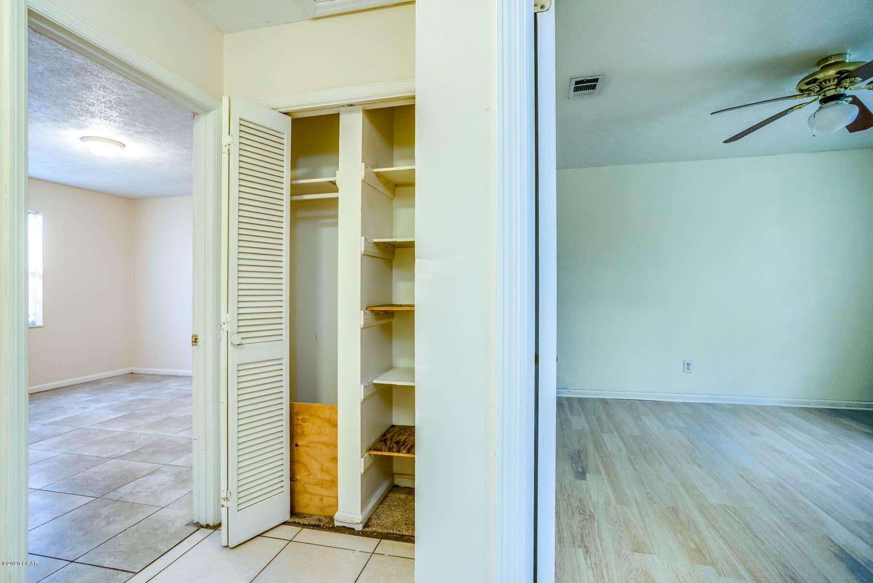 Lakeside Villas - Residential