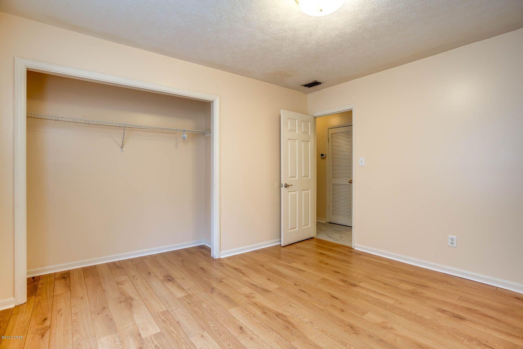 Lakeside Villas - Residential