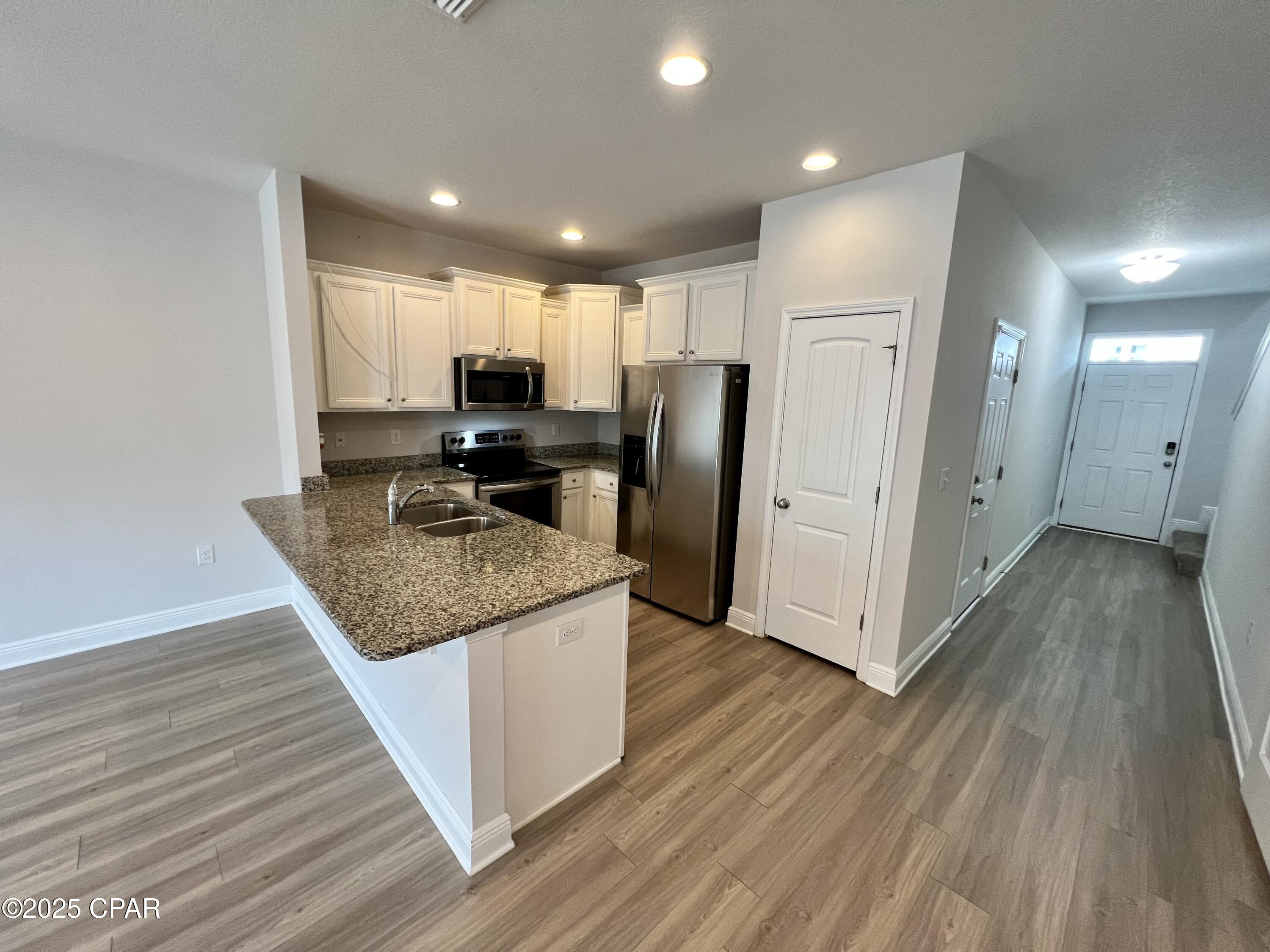 Hathaway Townhomes - Residential Lease