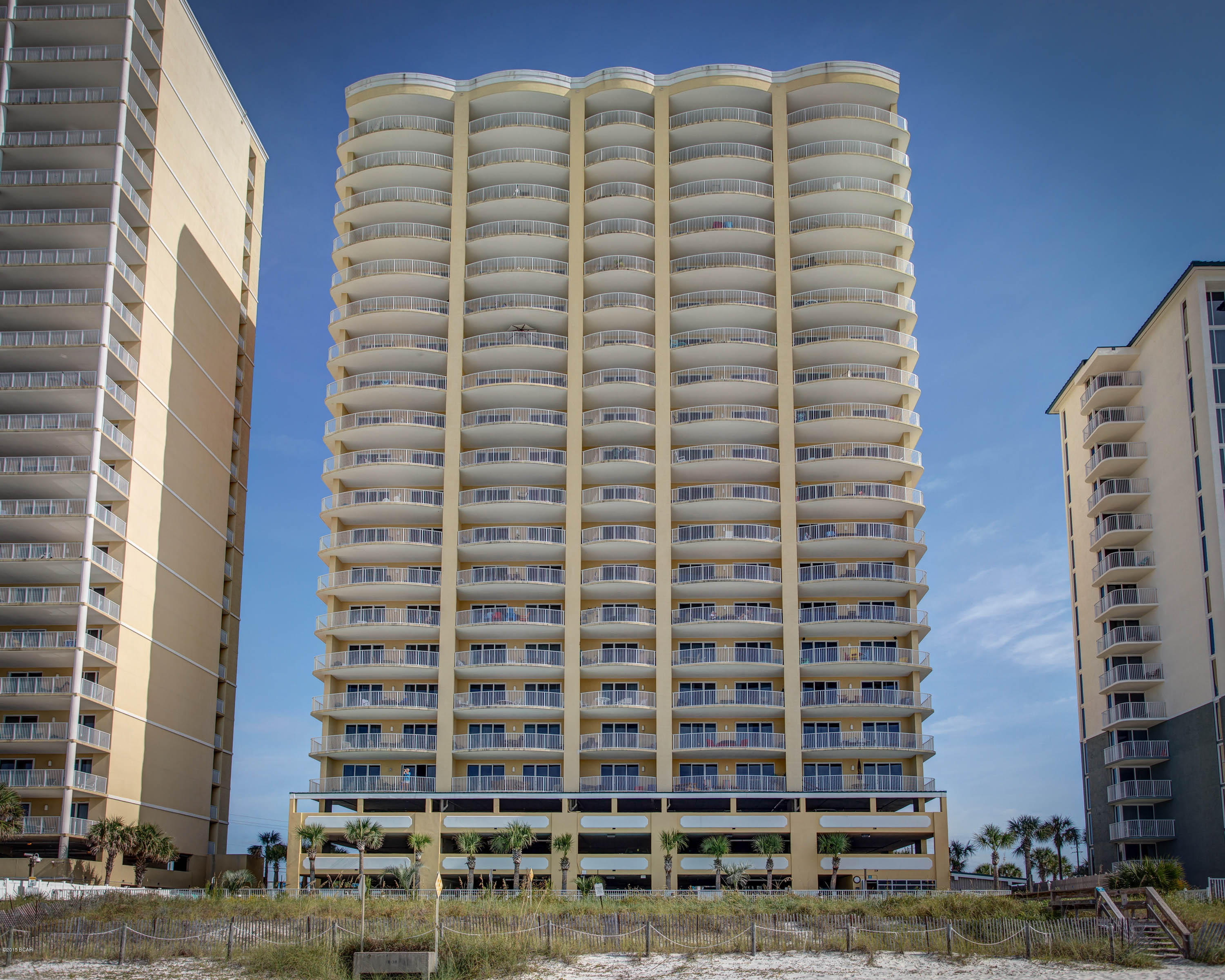 Twin Palms Resort - Residential