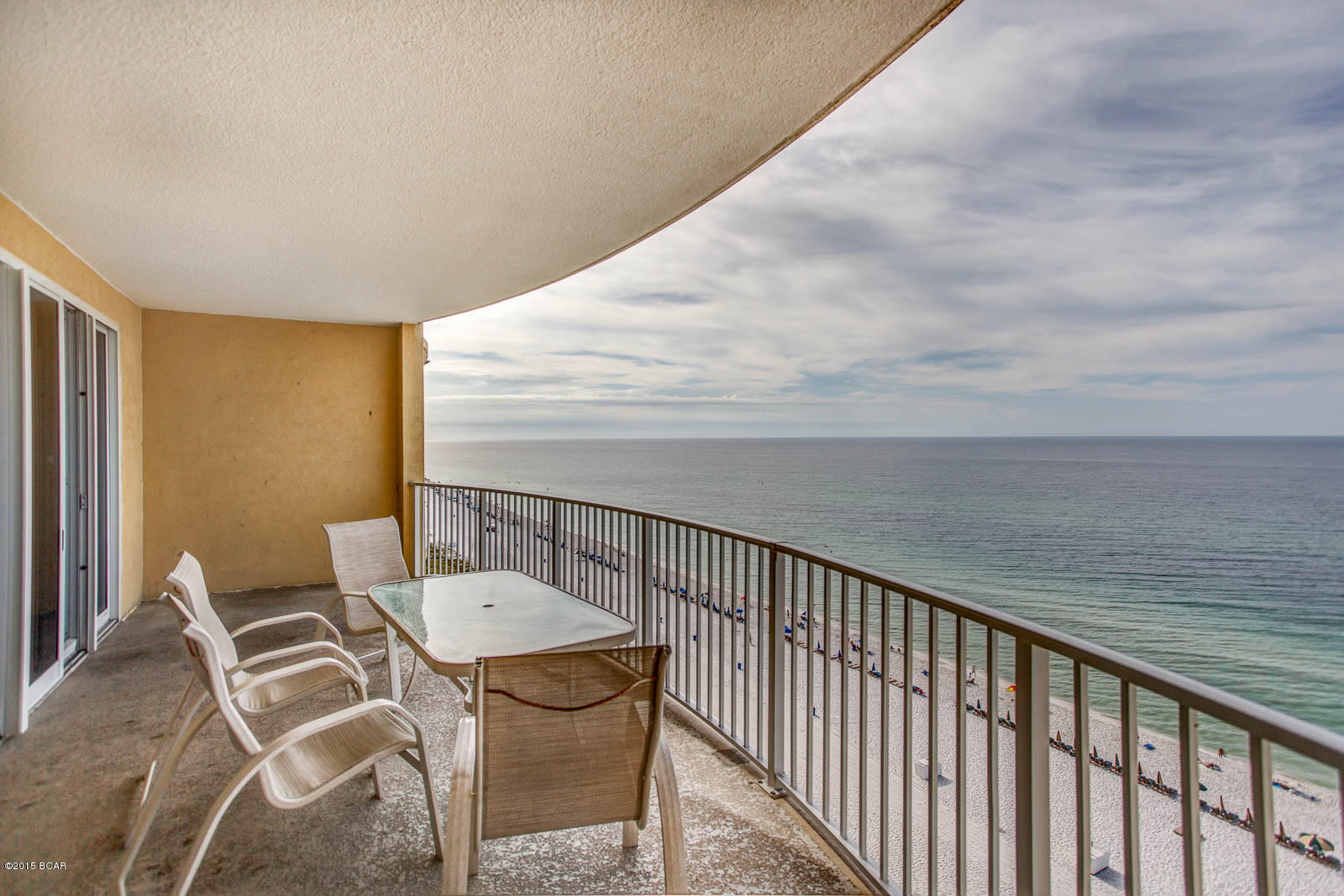 Twin Palms Resort - Residential