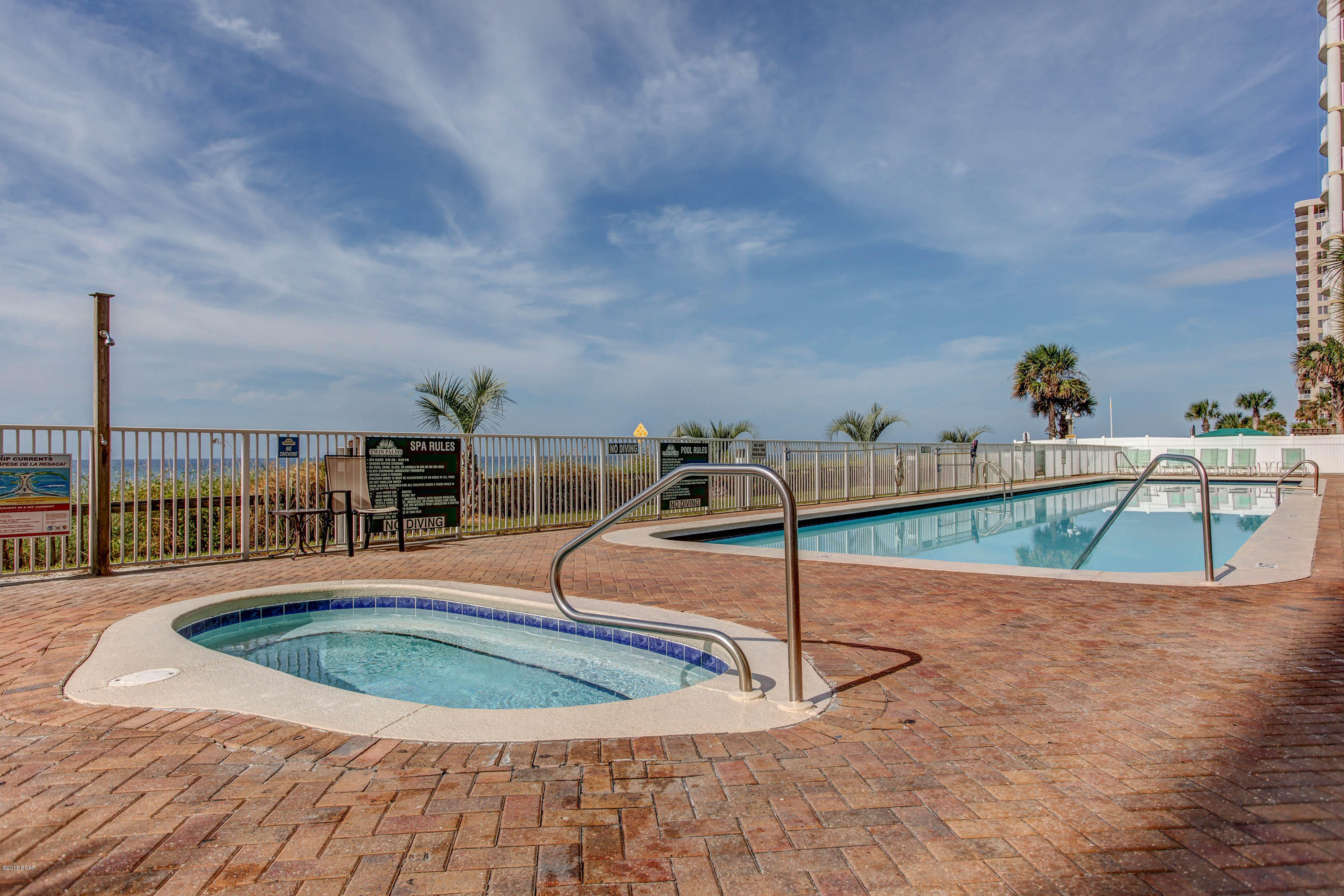 Twin Palms Resort - Residential