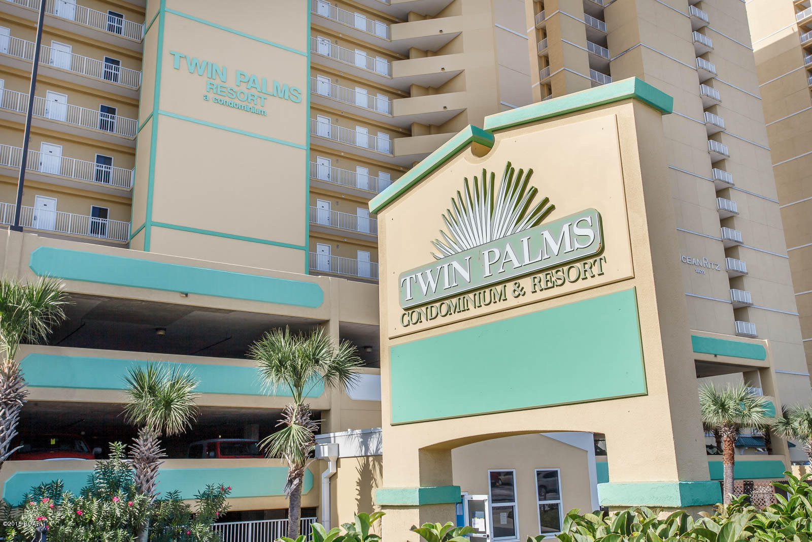 Twin Palms Resort - Residential