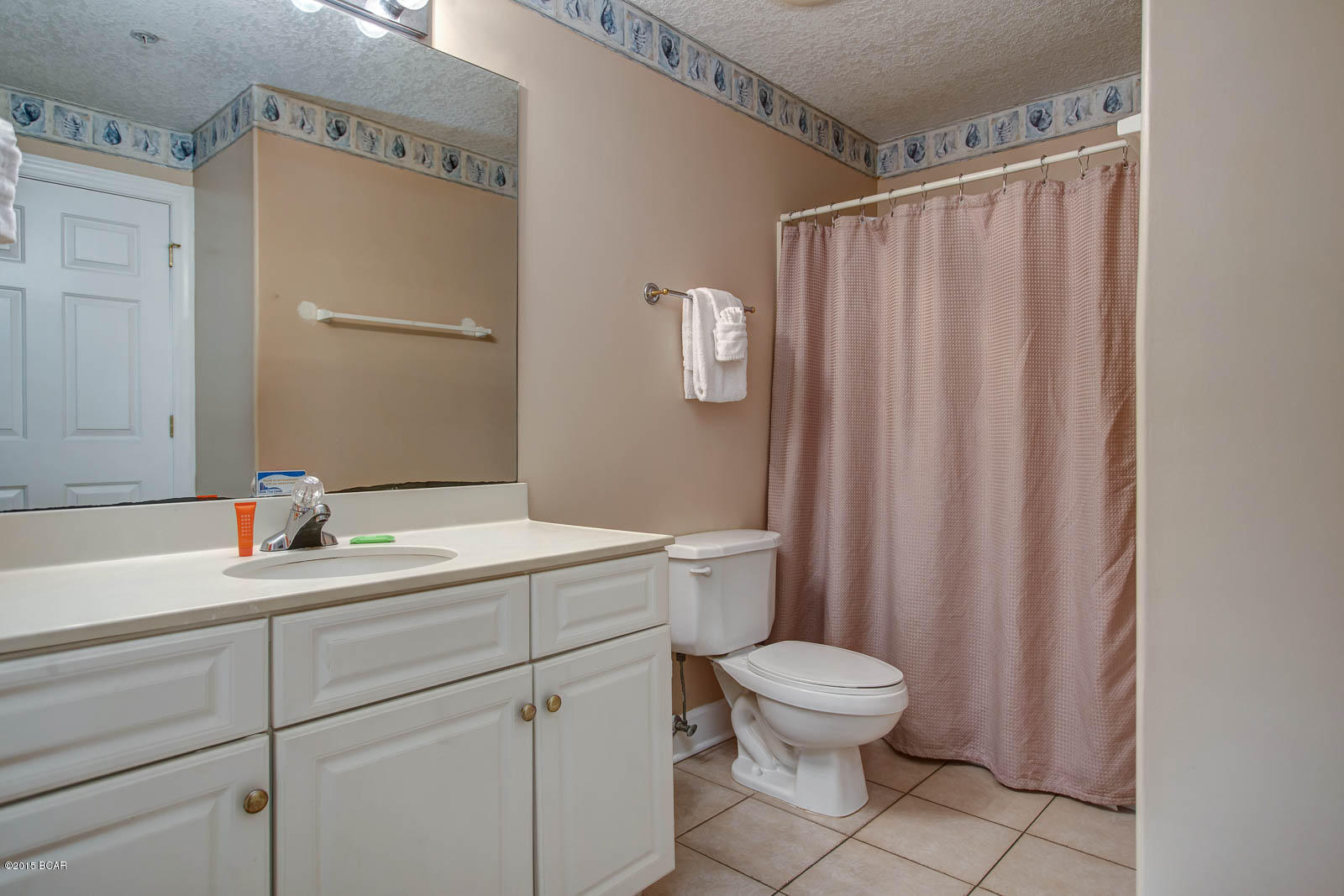 Twin Palms Resort - Residential