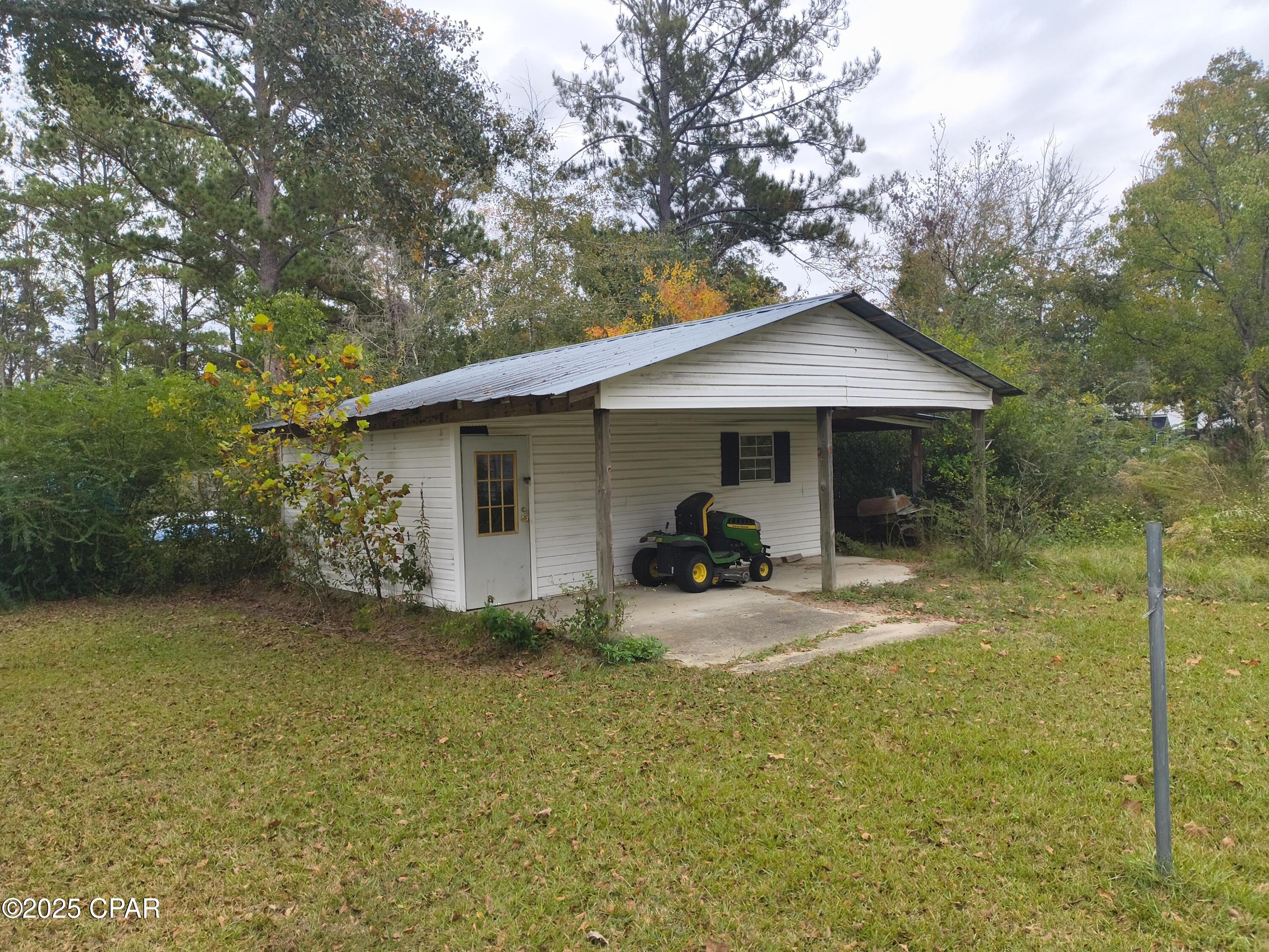 2611 Holmes Creek Road