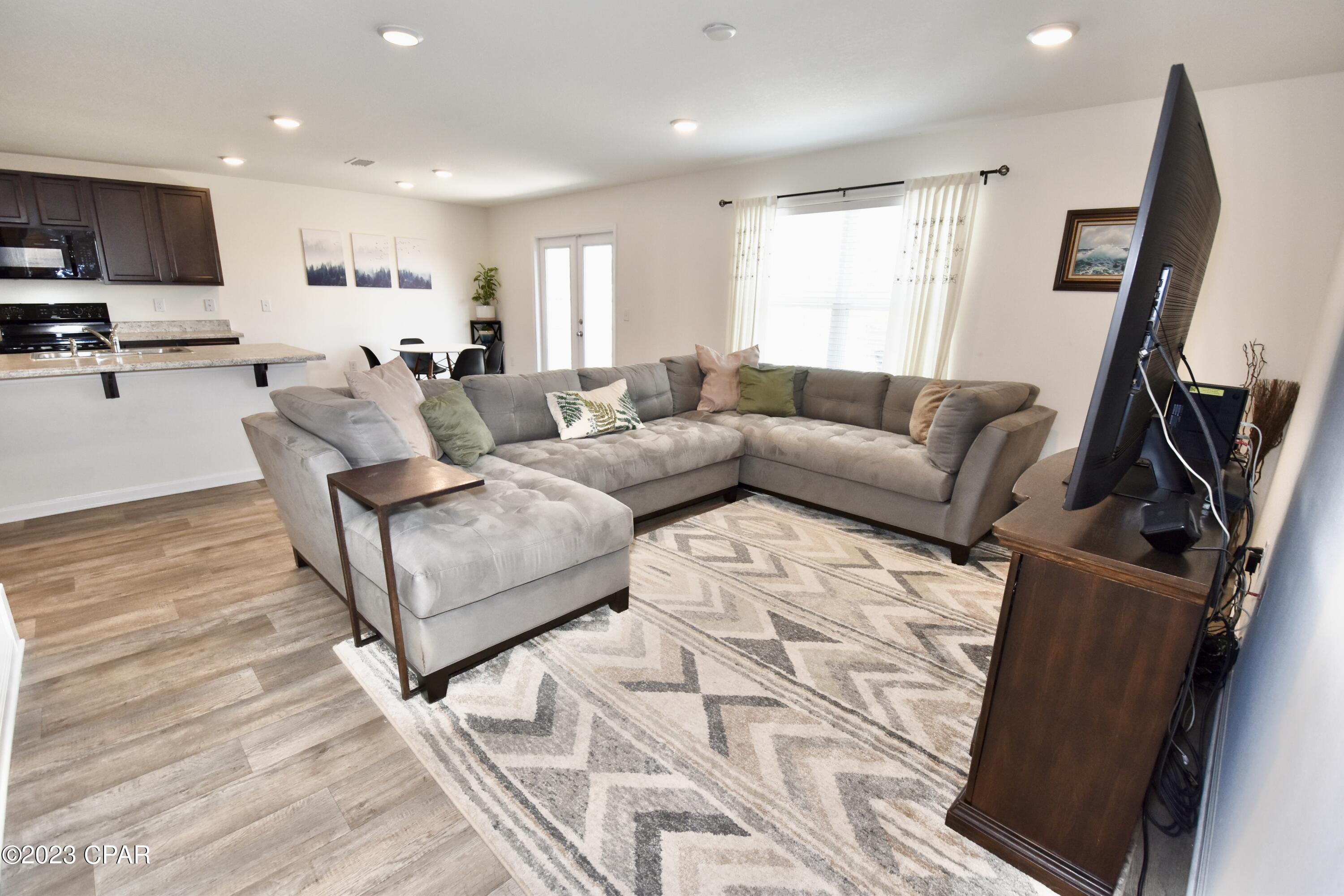 Fanning Bayou - Residential