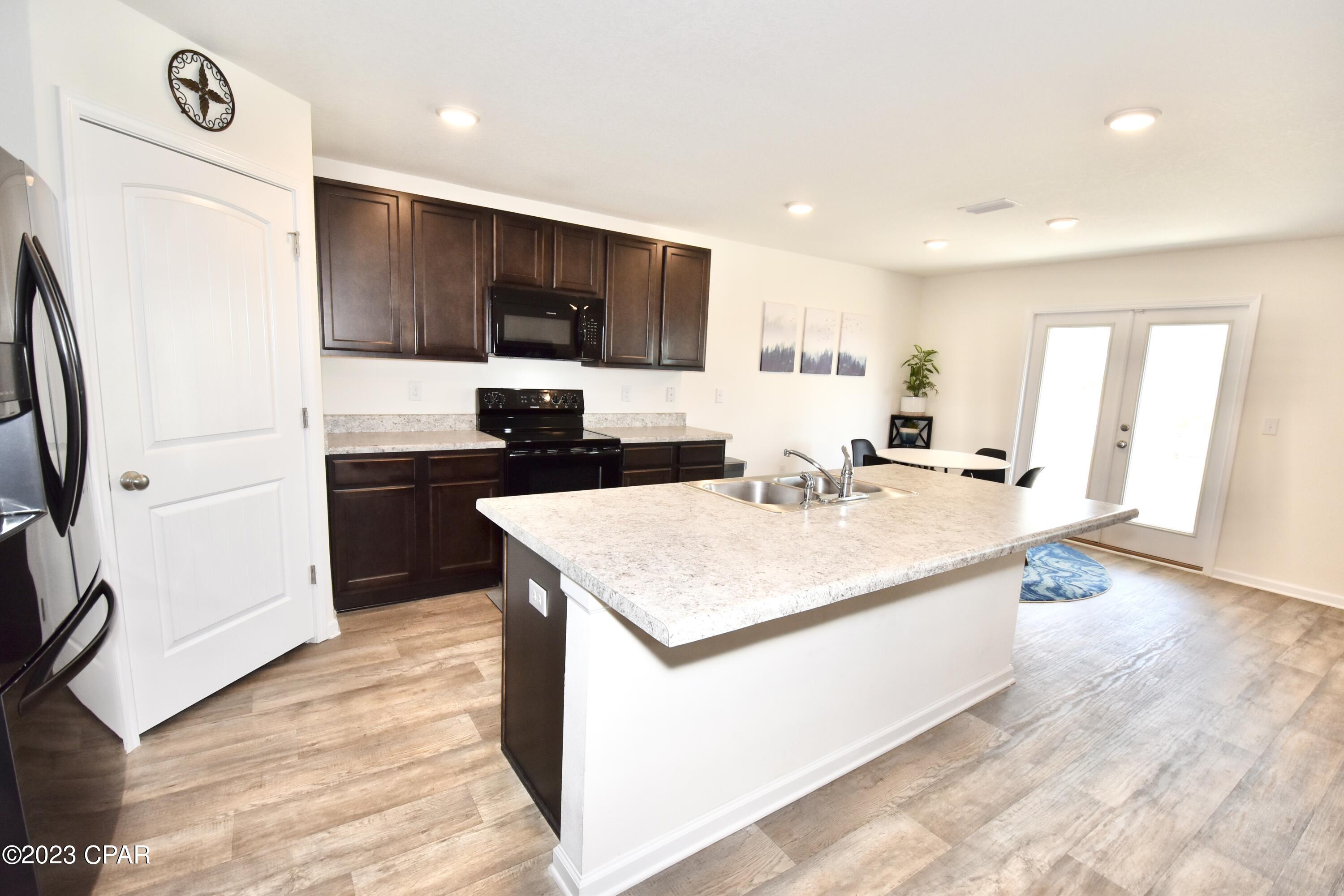 Fanning Bayou - Residential