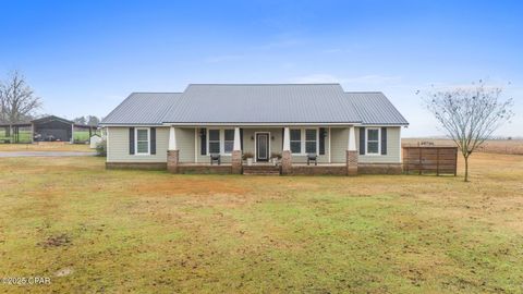 A home in Chipley