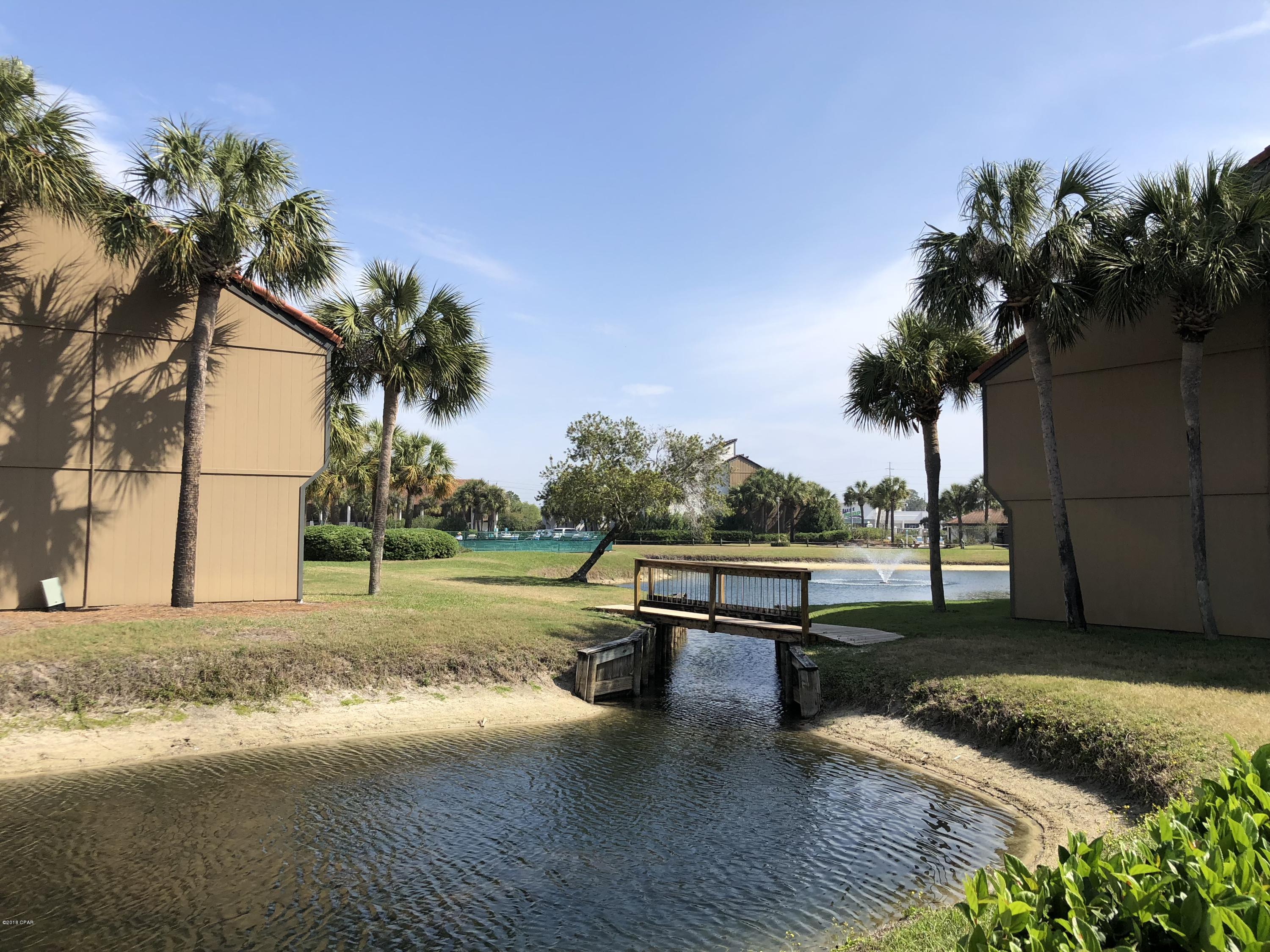 Edgewater Golf Villas 1 - Residential