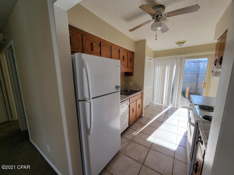 [No Recorded Subdiv] - Residential Lease