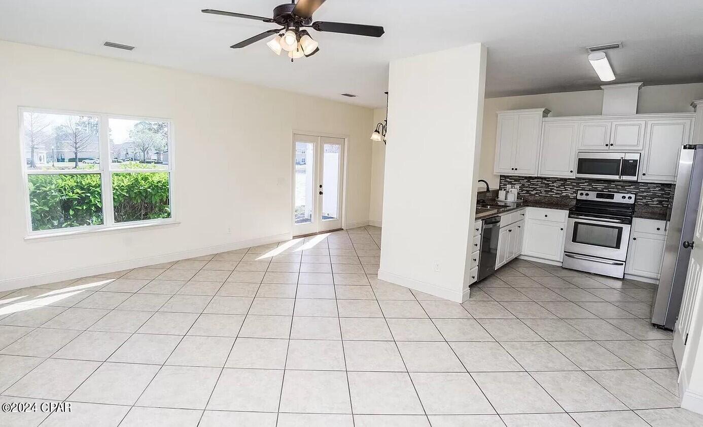 Annabella's Townhomes - Residential Lease