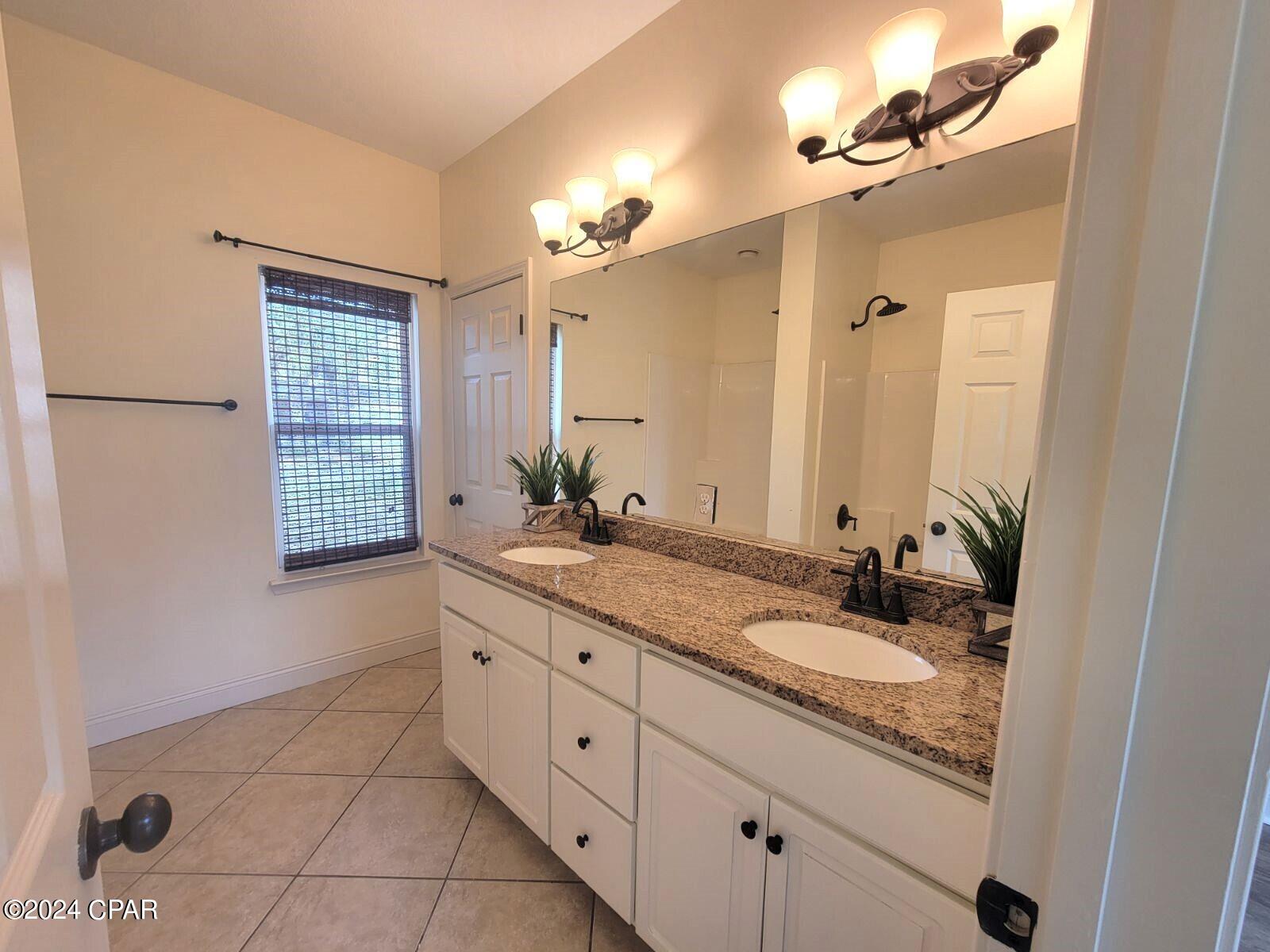 Annabella's Townhomes - Residential Lease