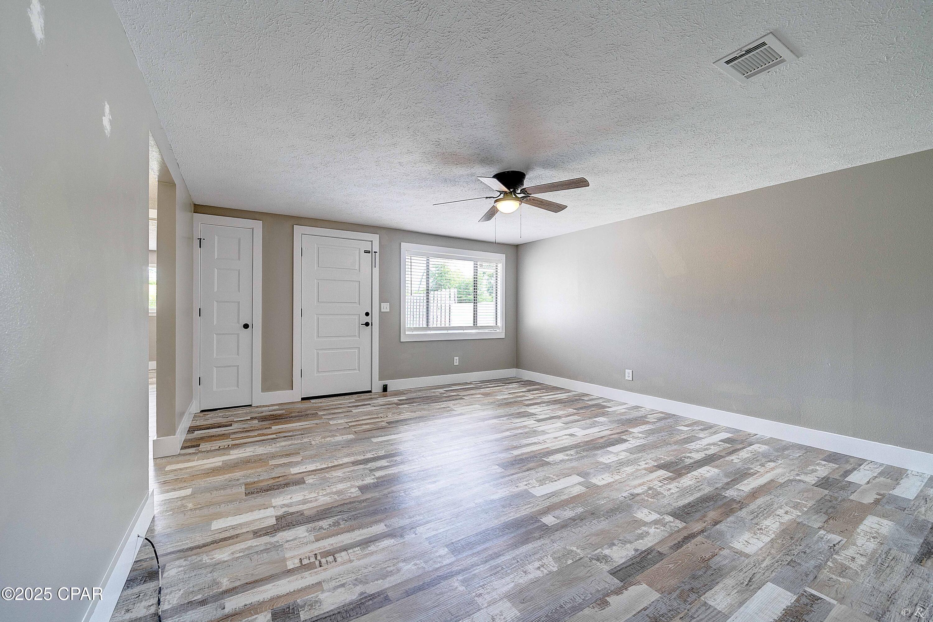 Belaire Estates U-4 - Residential