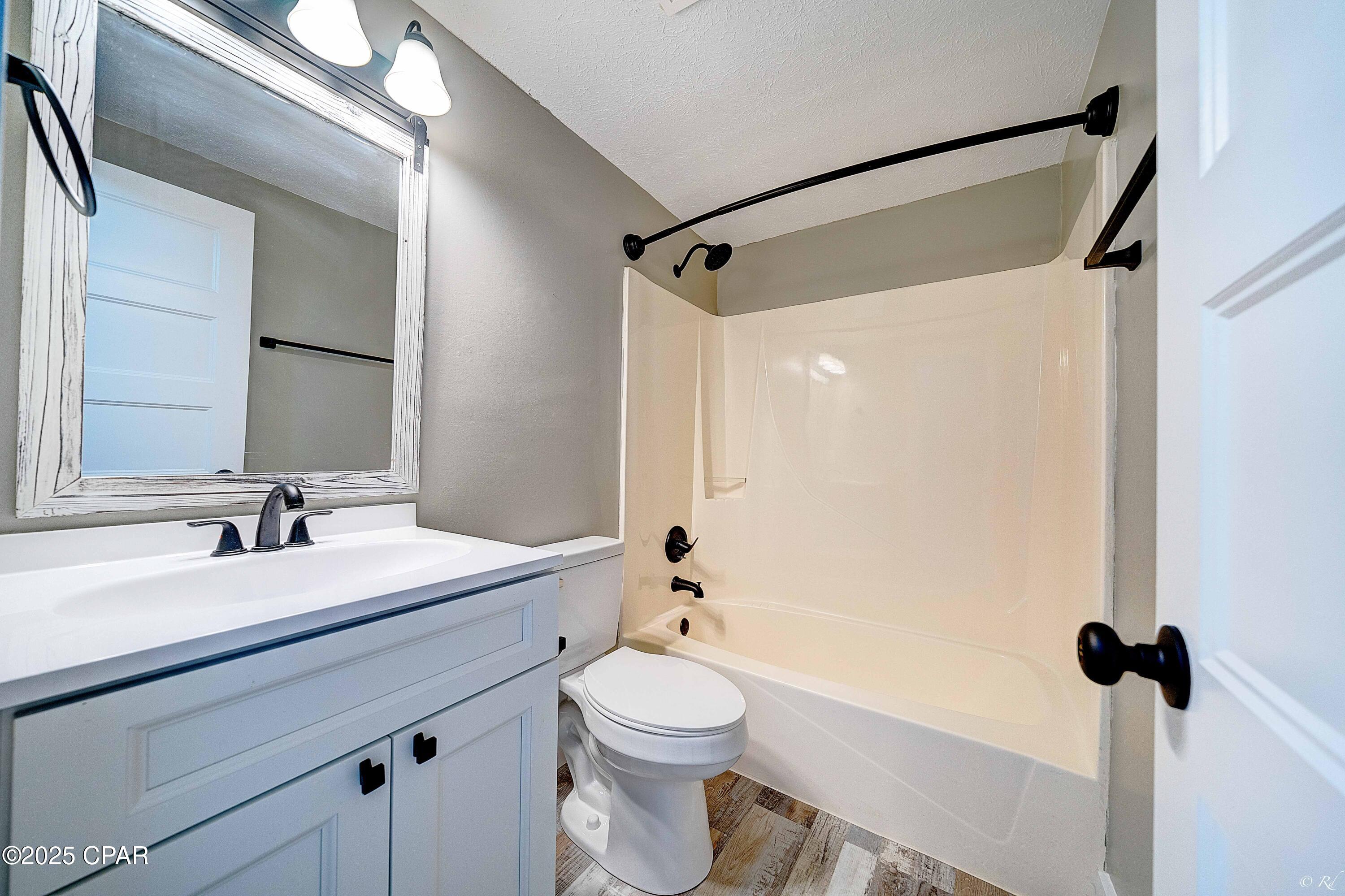 Belaire Estates U-4 - Residential