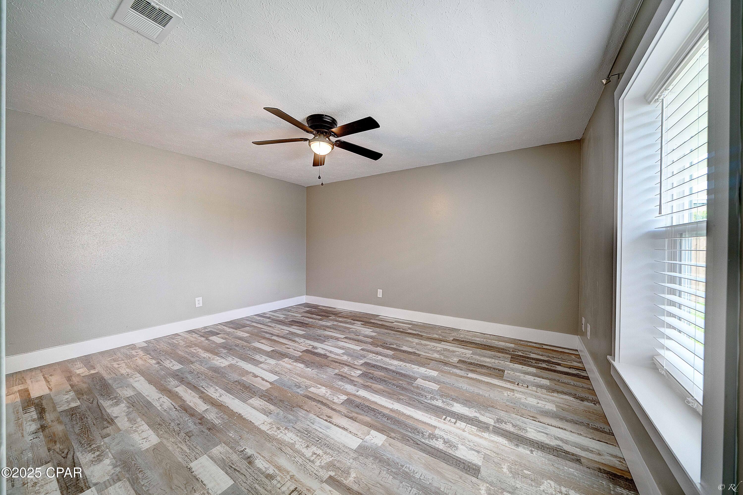 Belaire Estates U-4 - Residential