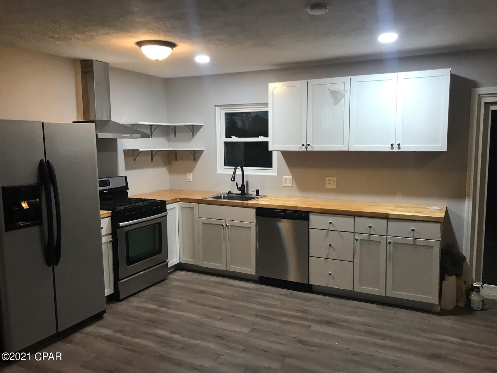 Lannie Rowe Lake Estates U-9 - Residential