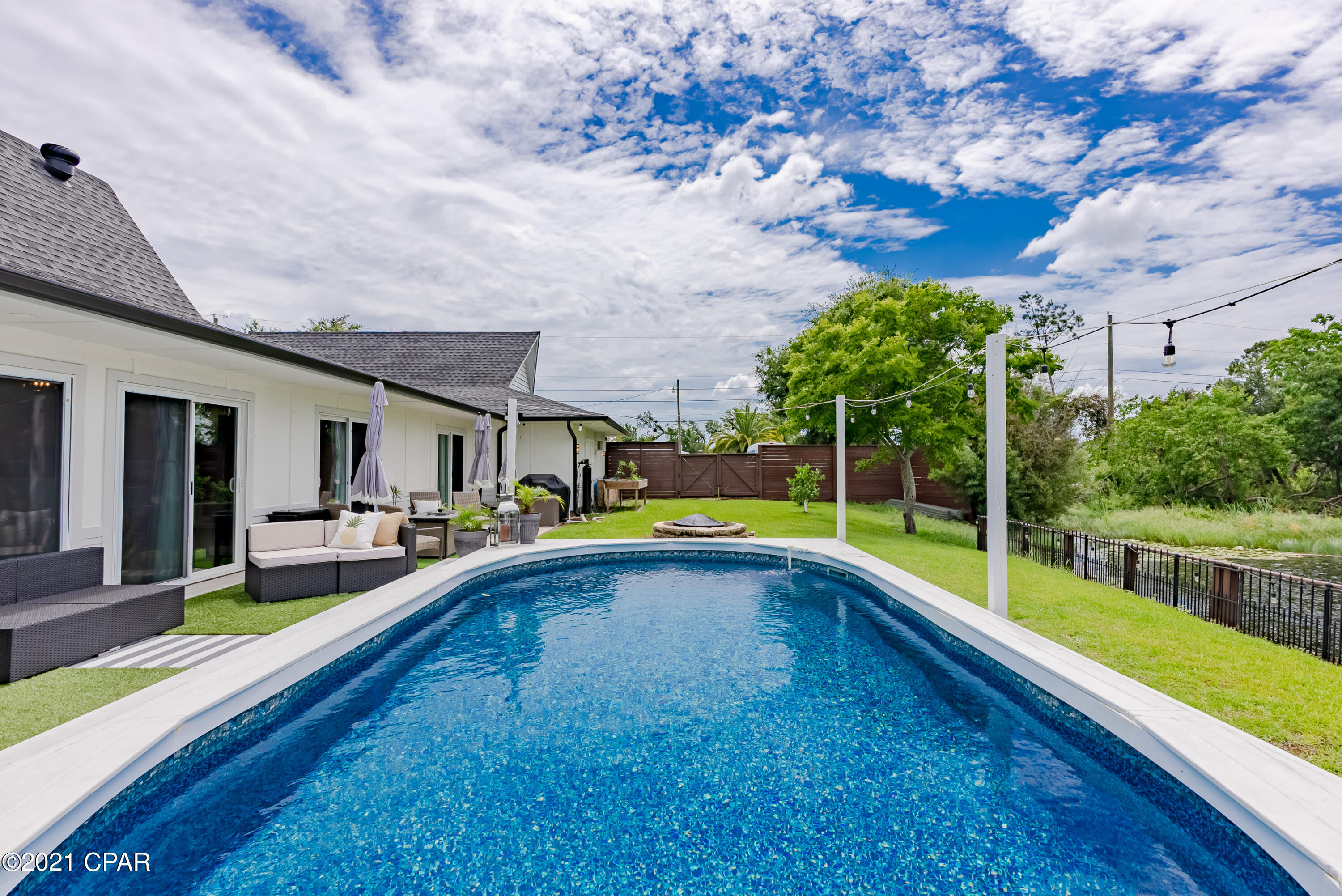 Island View Estates - Residential