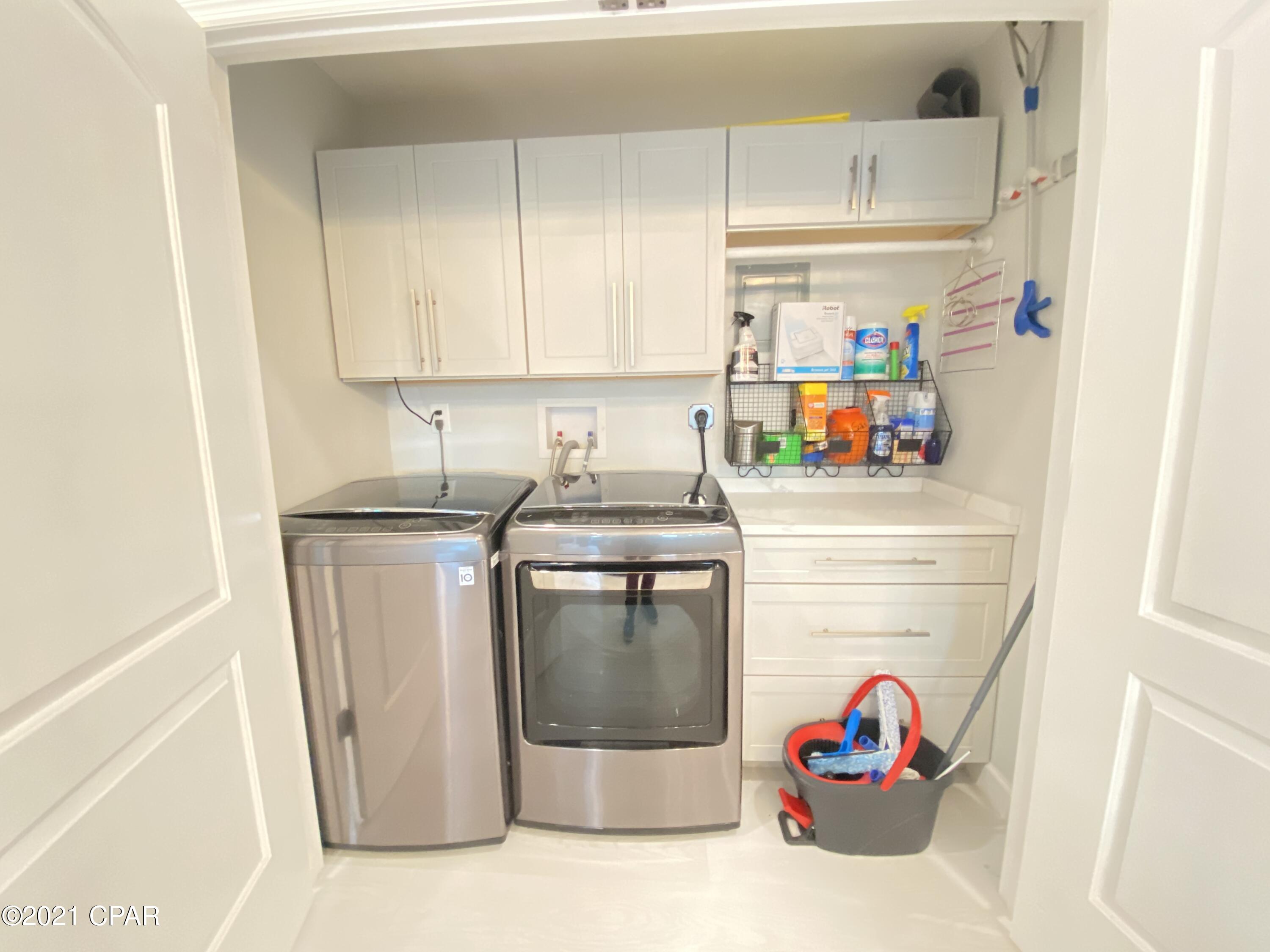 Island View Estates - Residential