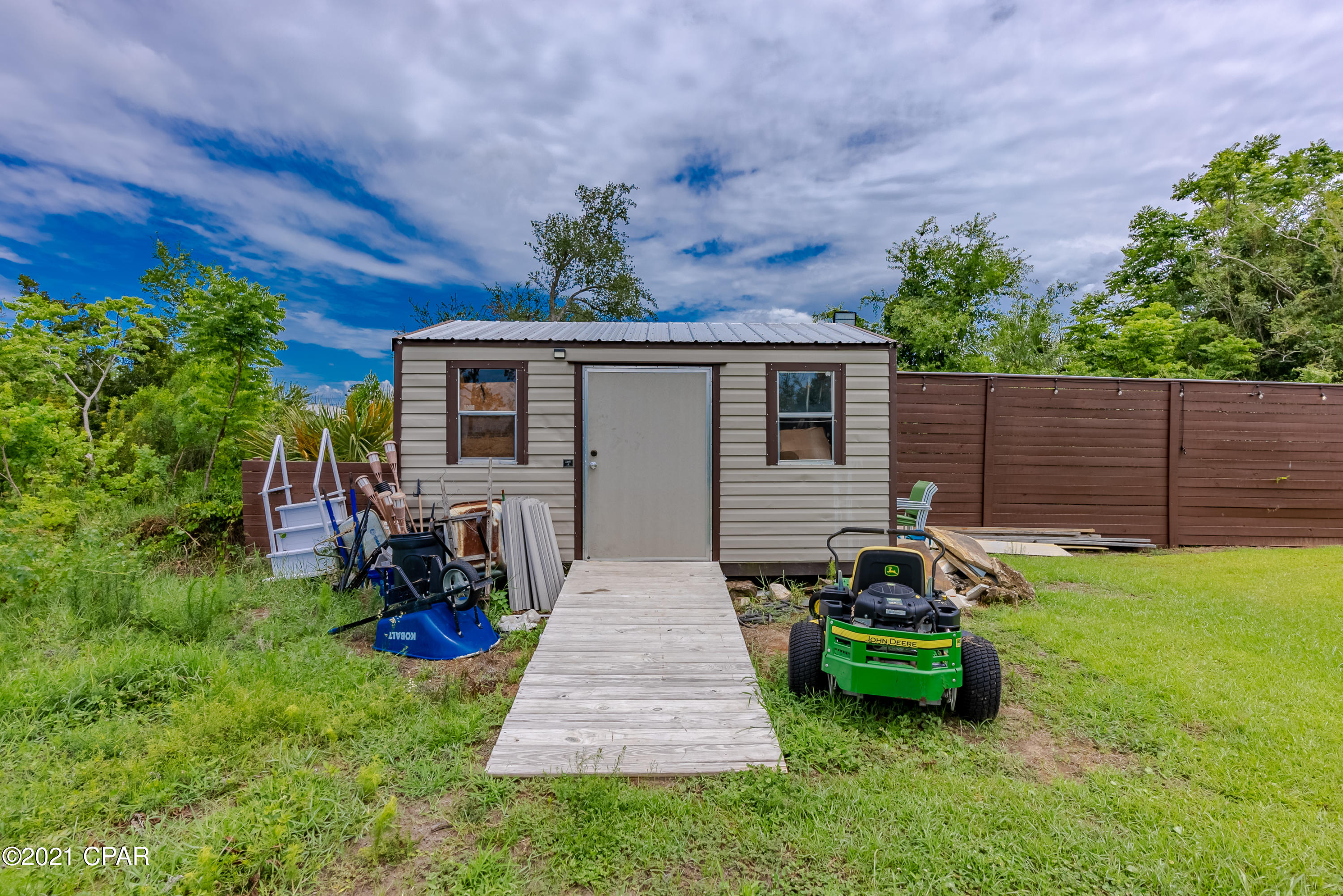 Island View Estates - Residential