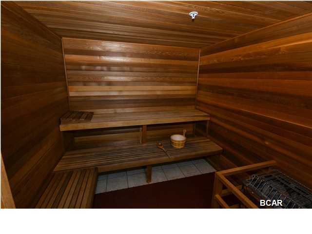 Tropic Winds - Residential