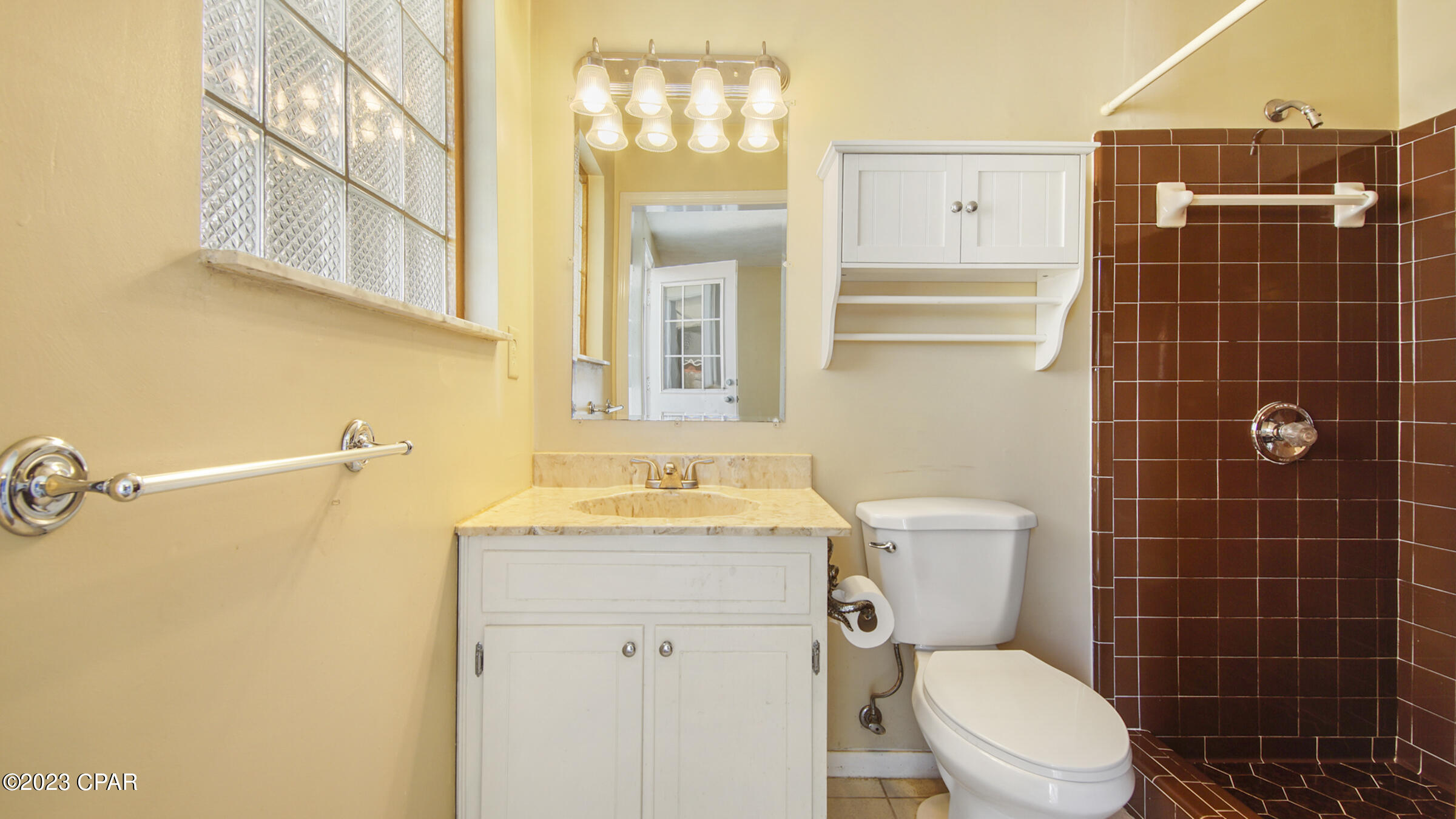 Venetian Villa 1st Add Replat - Residential