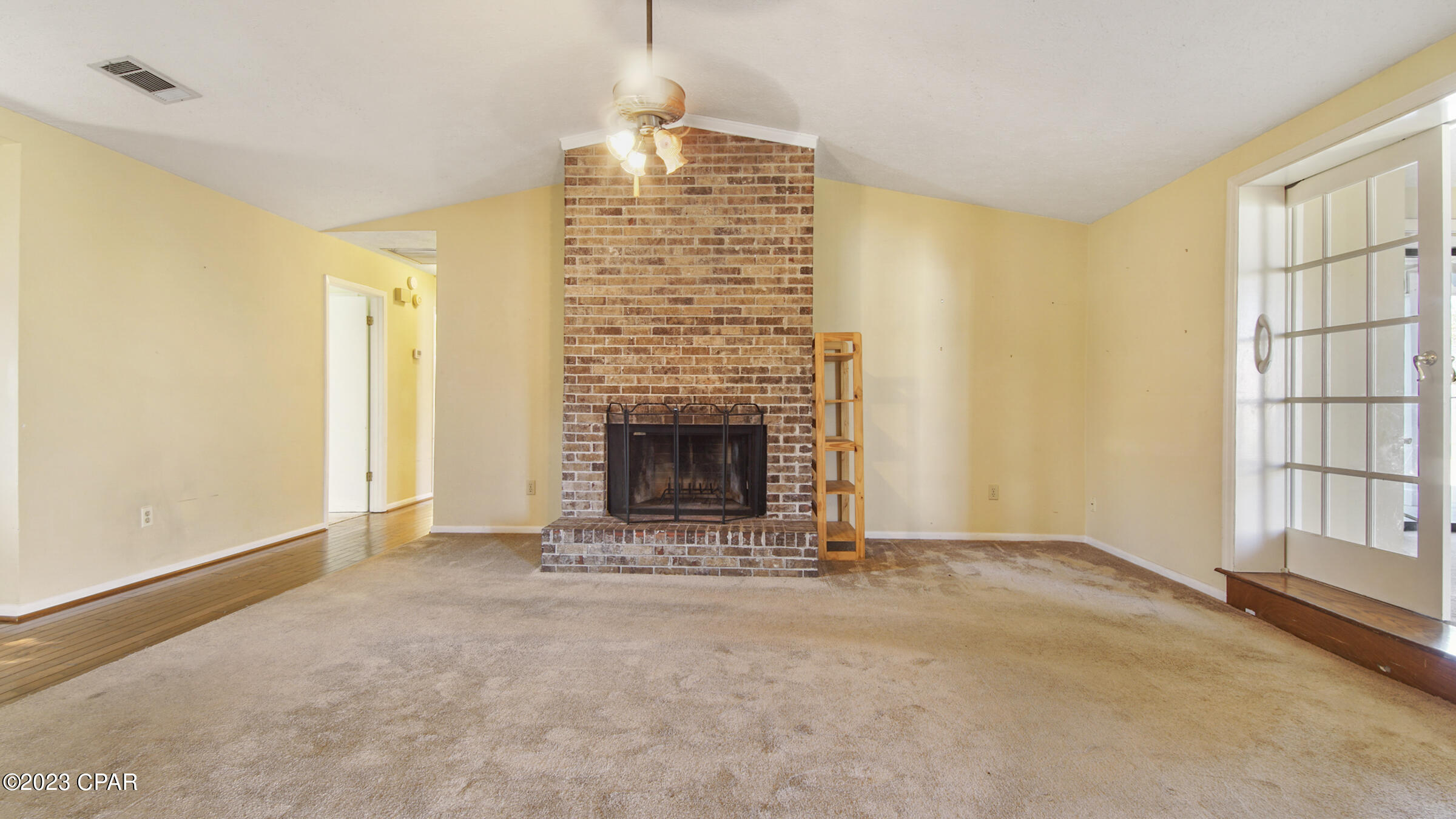 Venetian Villa 1st Add Replat - Residential