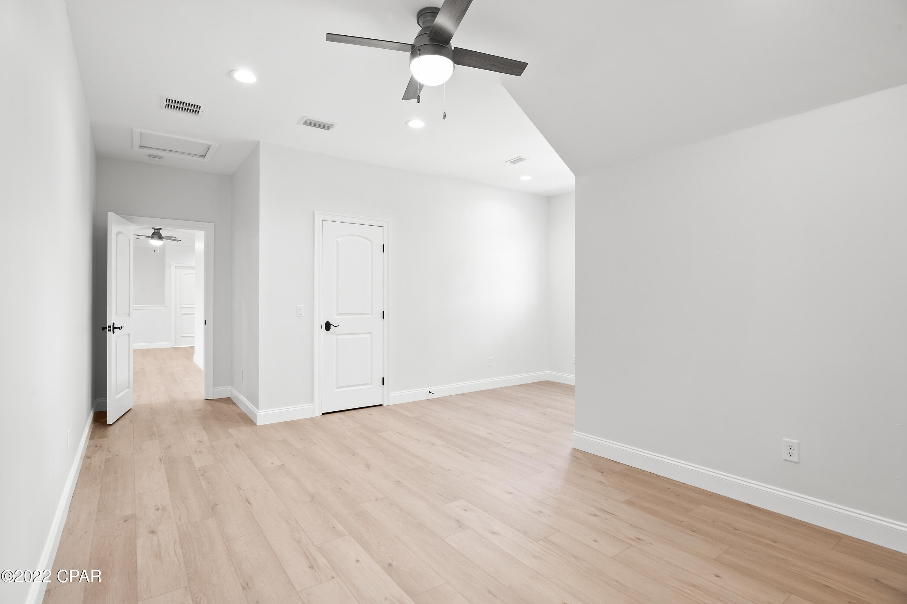 Cove Pointe - Residential