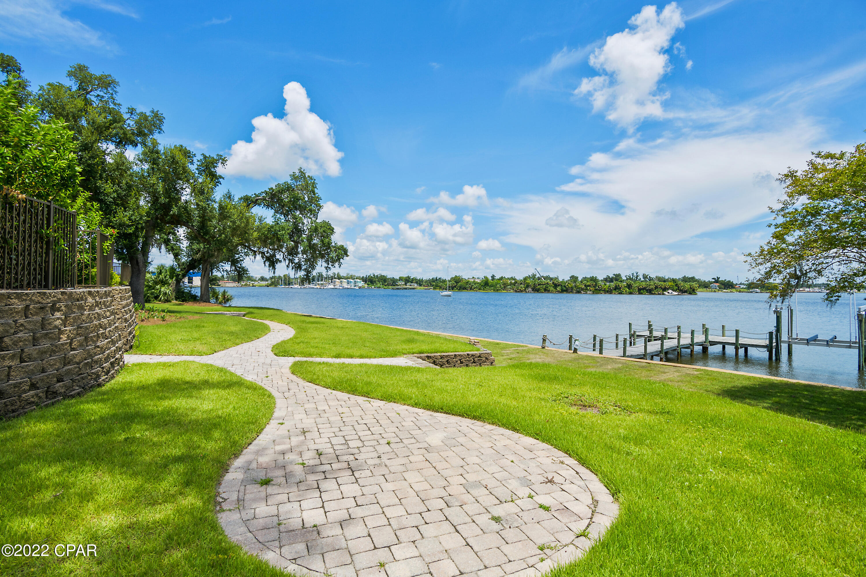 Cove Pointe - Residential