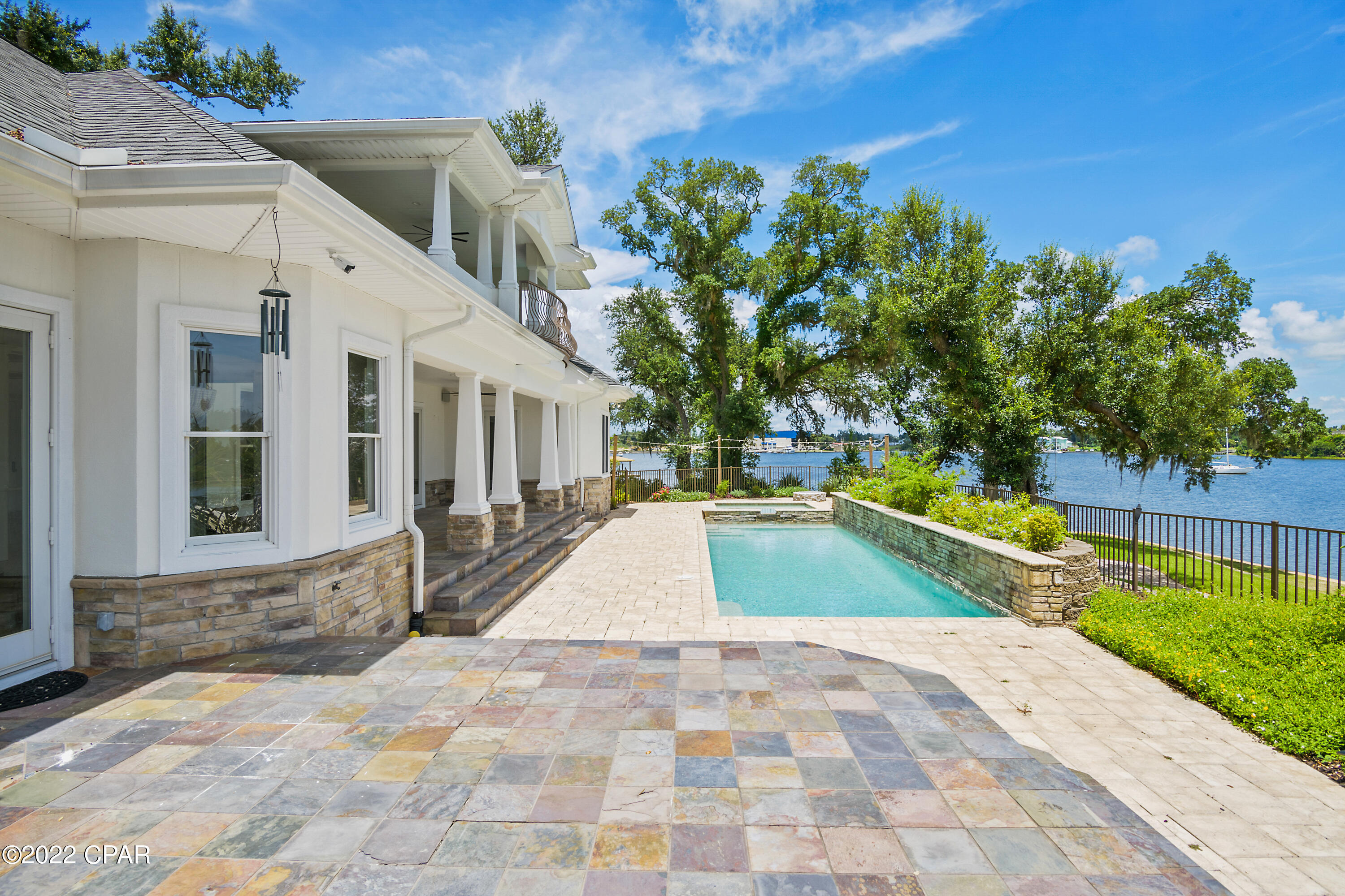 Cove Pointe - Residential