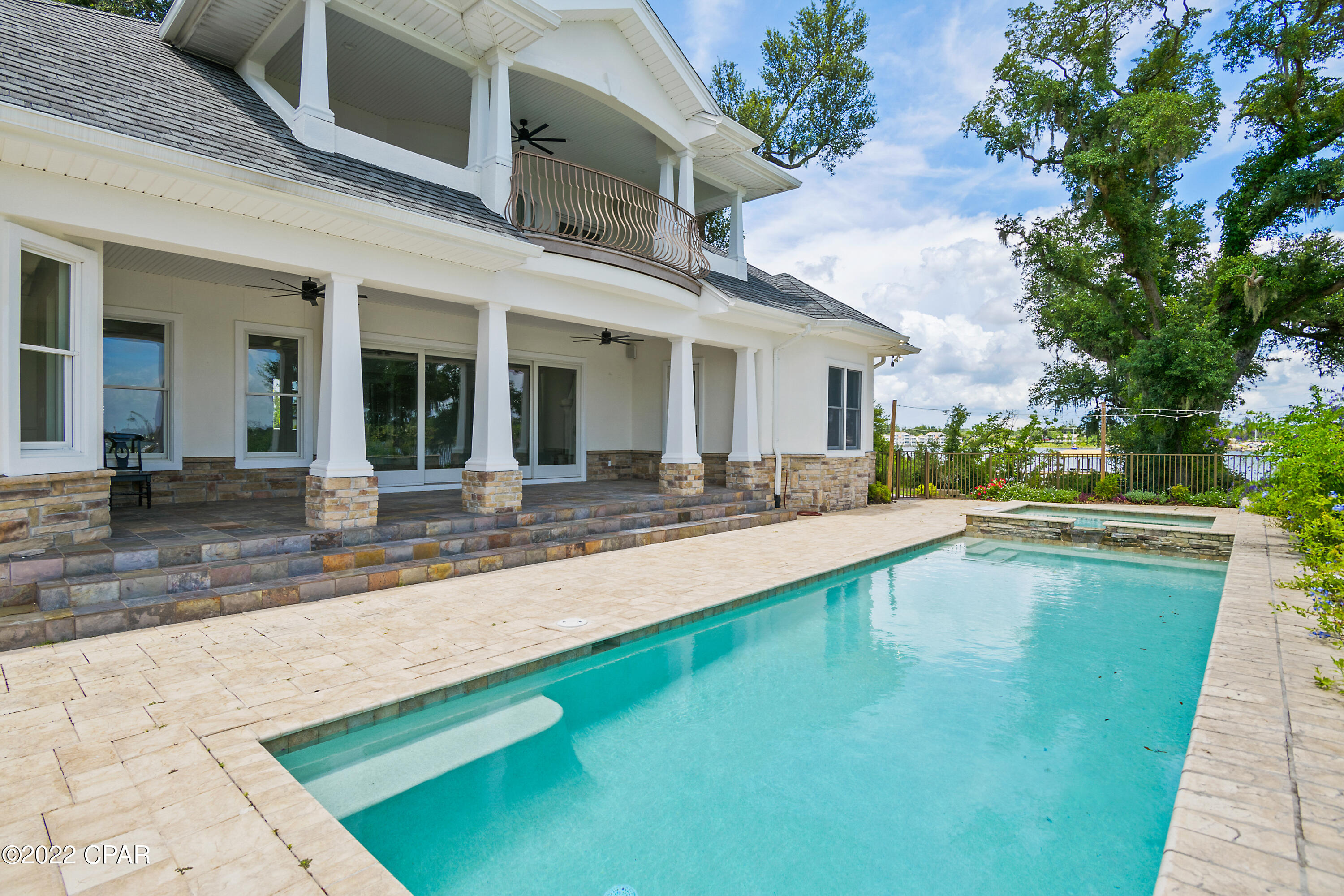 Cove Pointe - Residential