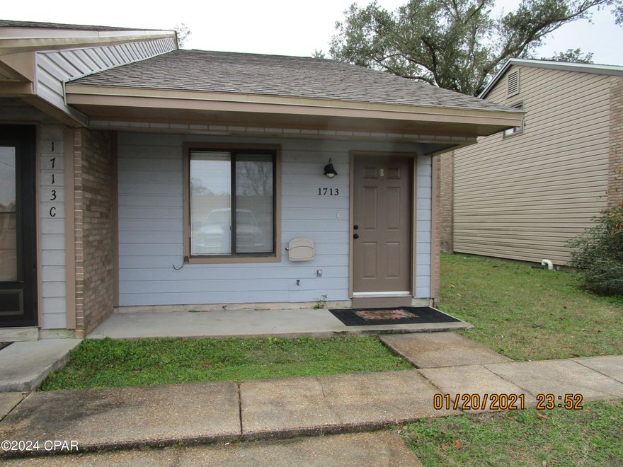 2/1.5 Townhouse centrally located. Convenient to shopping and dining. Easy drive to Navy base and Tyndall AFB. All property sizes and ages are approximate, please measure and/or verify if important.
School assignments are subject to change, please check with Bay County for most accurate information.
Deposit is the same as the rent.
PETS NOT ALLOWED