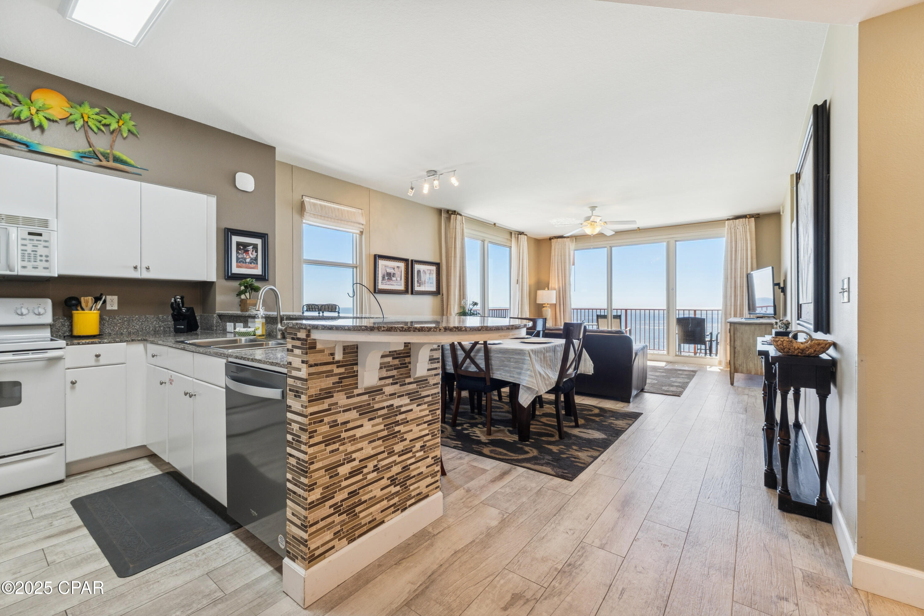 Shores Of Panama - Residential