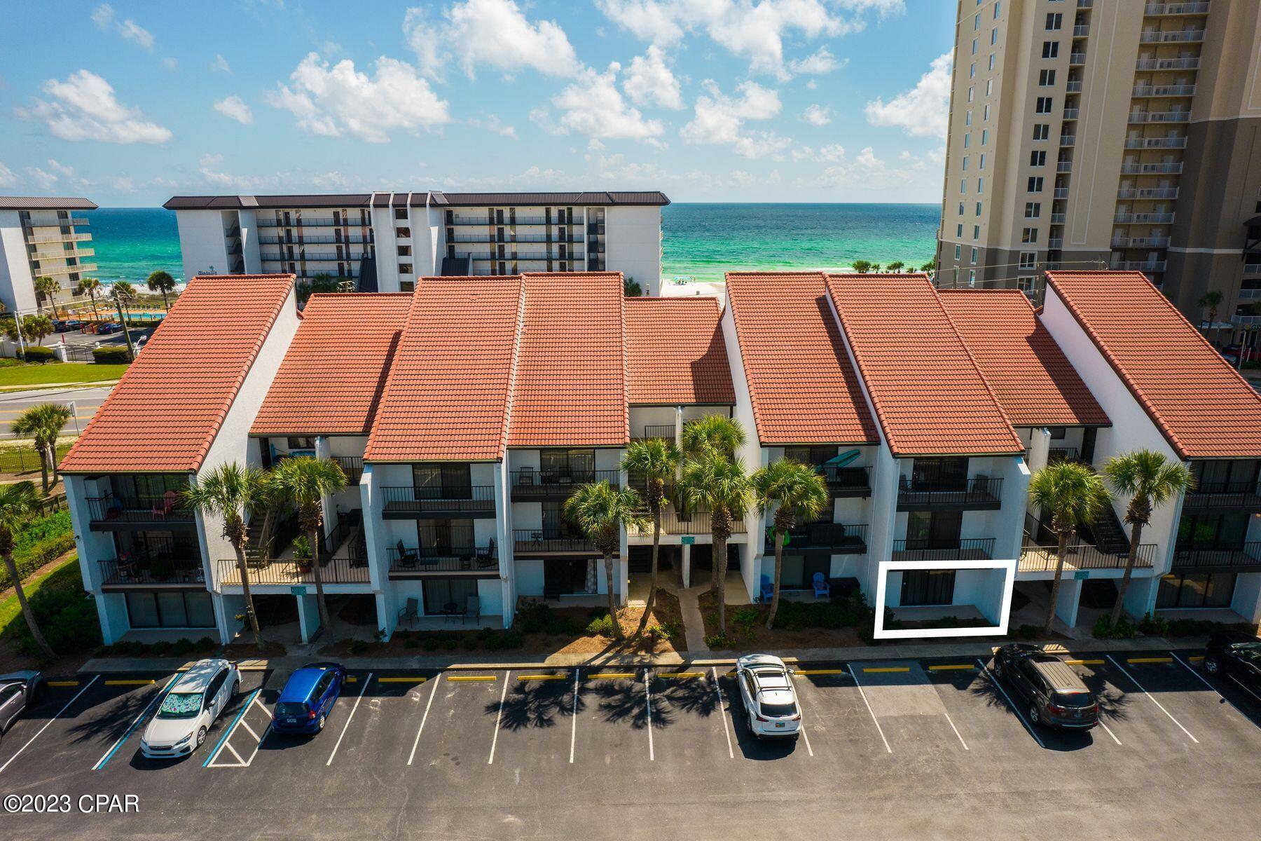 Edgewater Golf Villas V-C - Residential