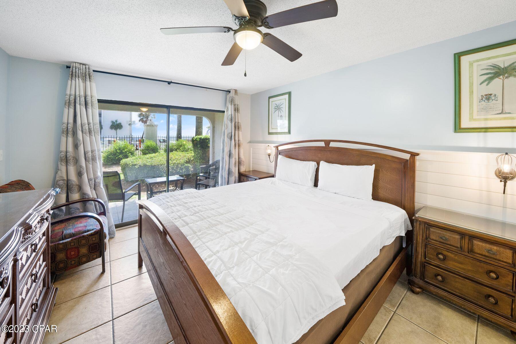 Edgewater Golf Villas V-C - Residential