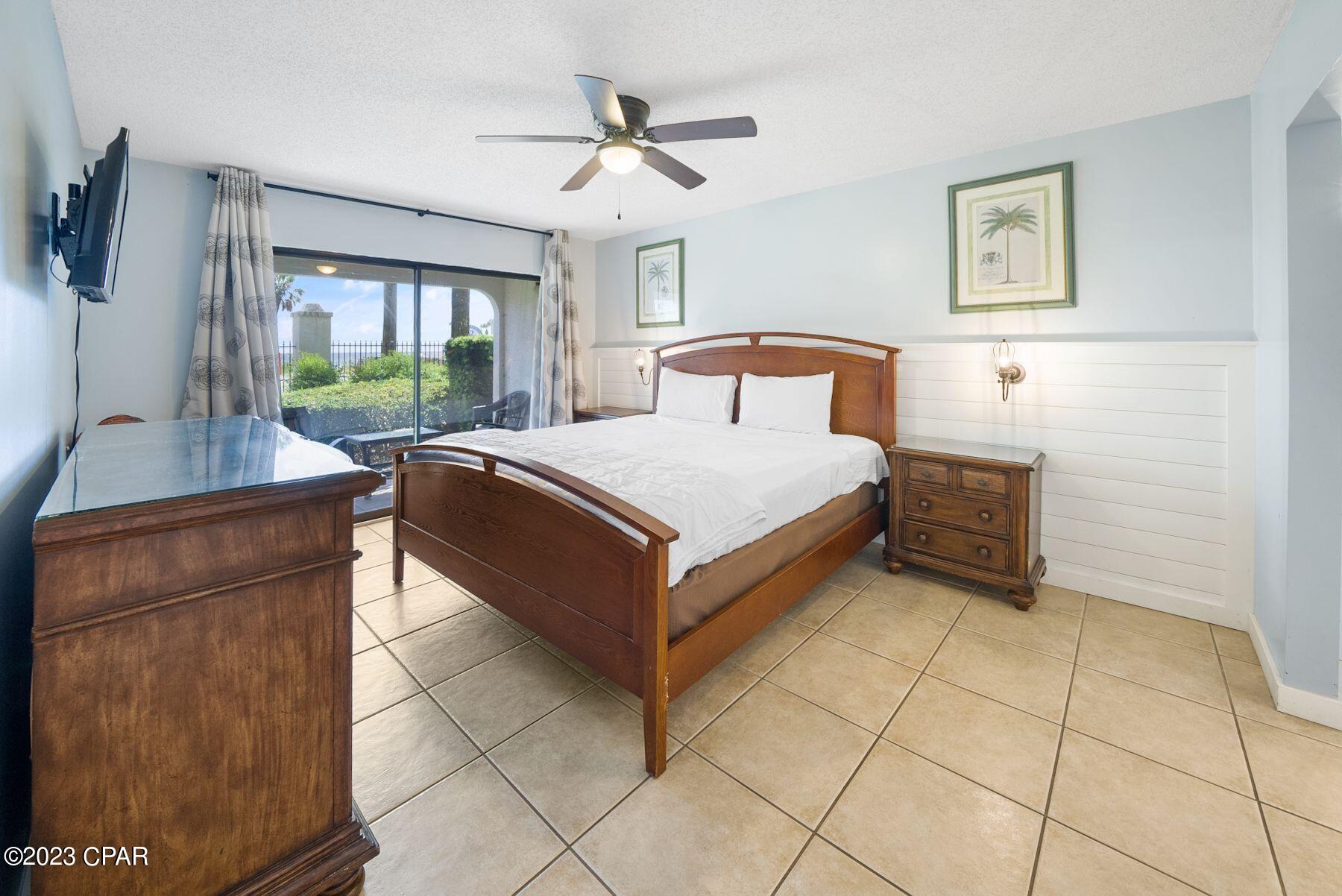 Edgewater Golf Villas V-C - Residential