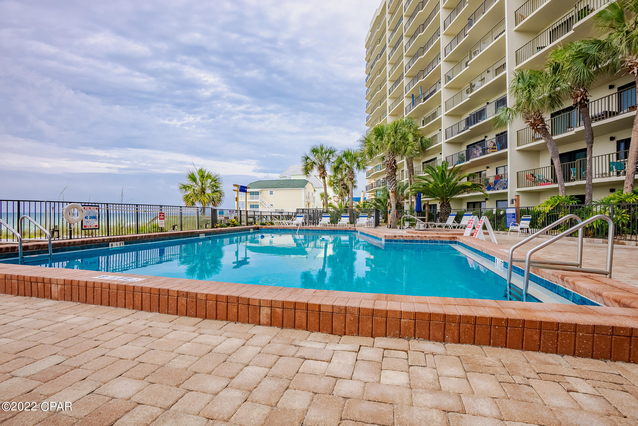 The Commodore - Residential