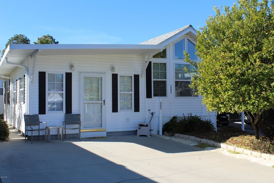 This is a spectacular well maintained home that is a must see.  2 Bedroom 2 Full Bath with plenty of storage and built-ins.  The washer and dryer is inside the home.  All the windows makes for a light and bright open feeling.  Come and See!!

Water is OFF.