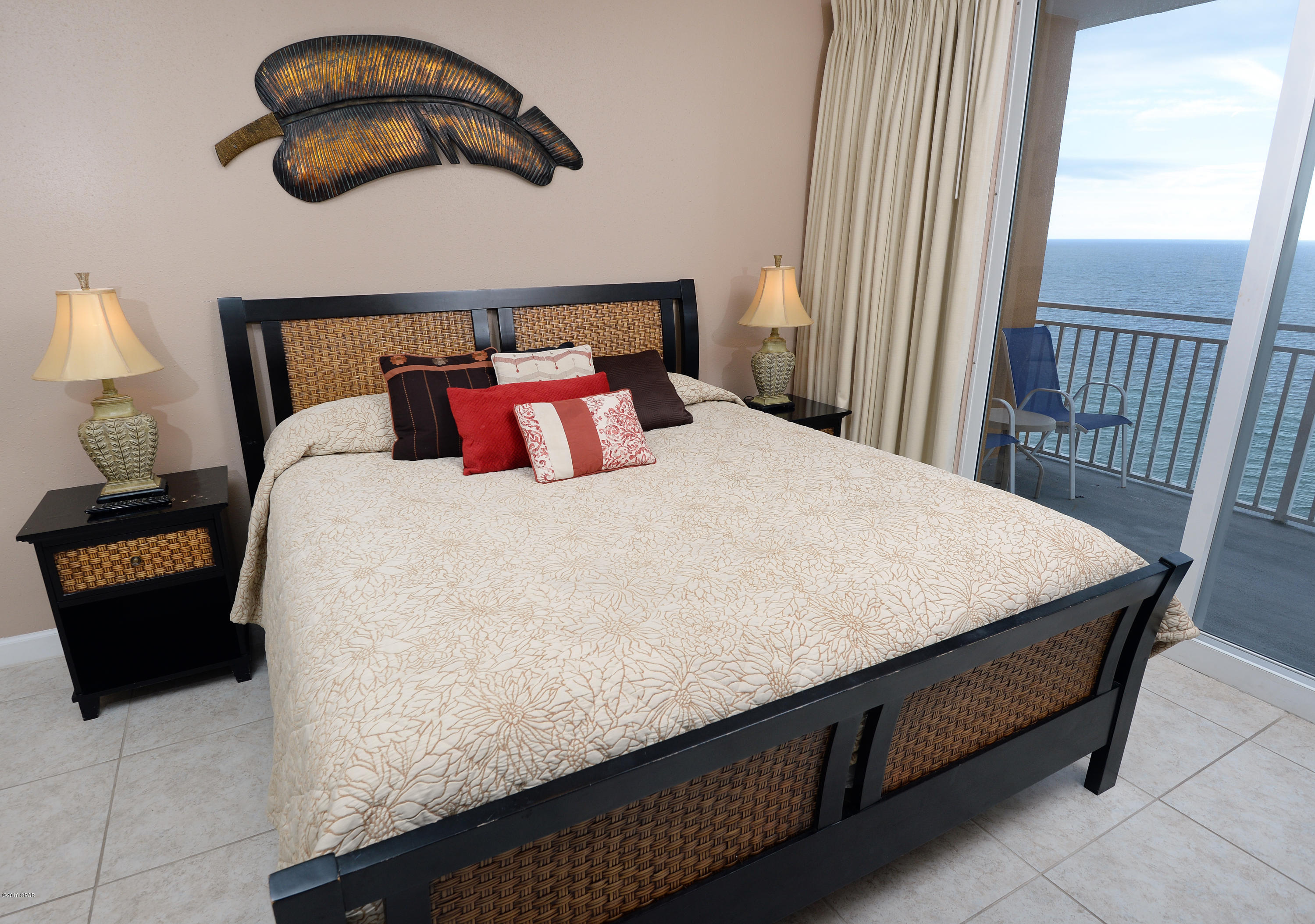 Splash Condo - Residential