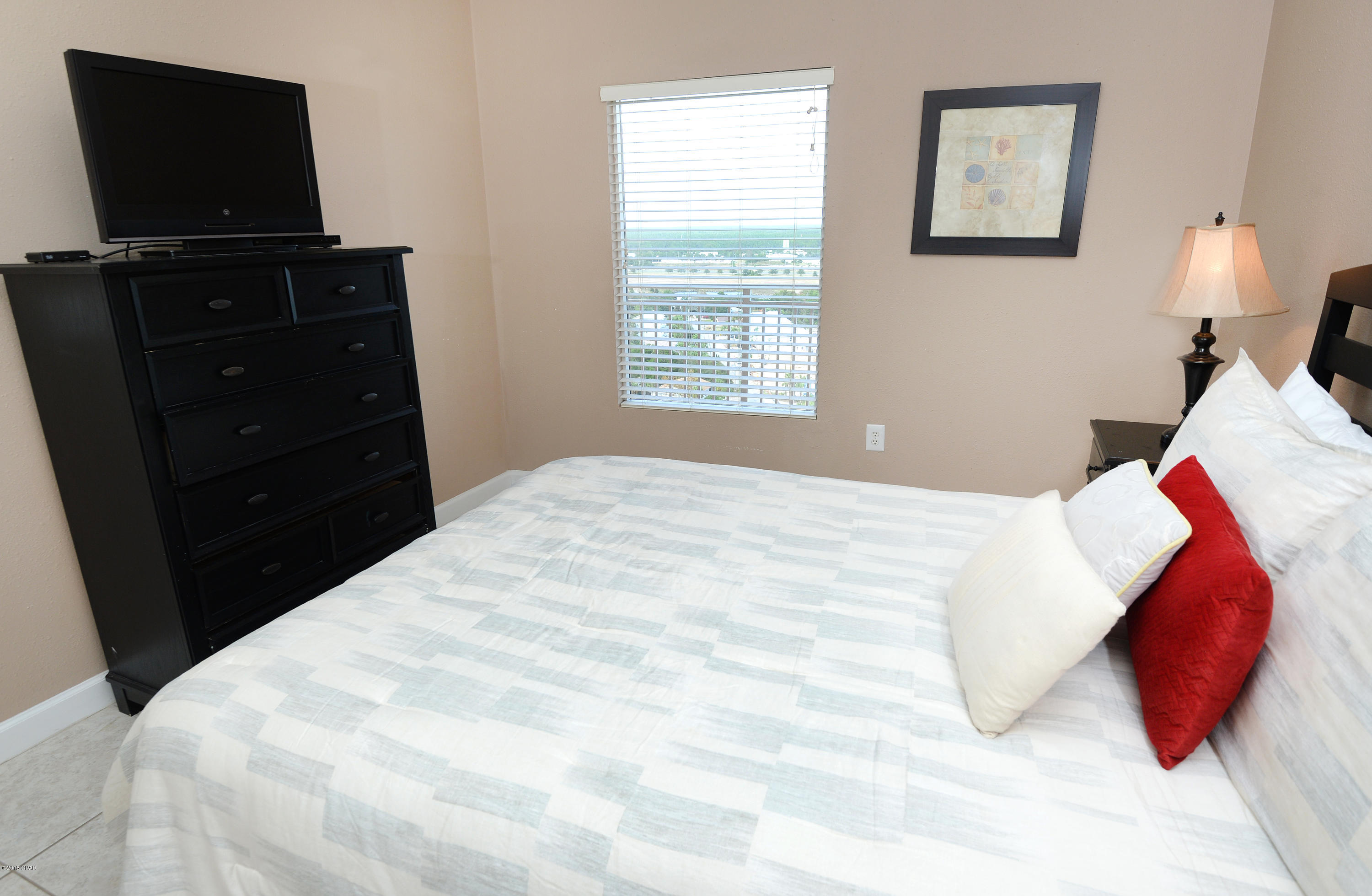 Splash Condo - Residential