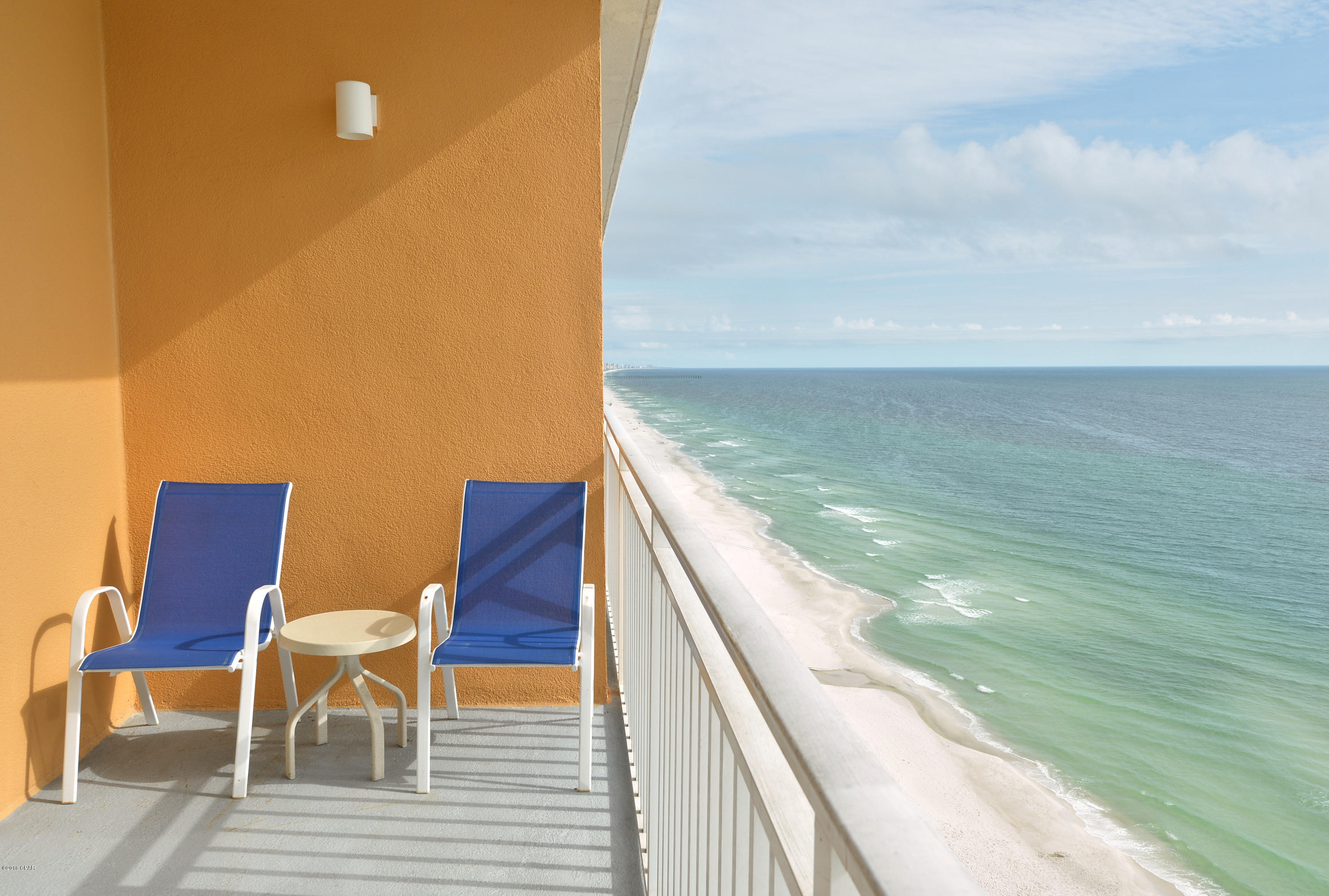 Splash Condo - Residential