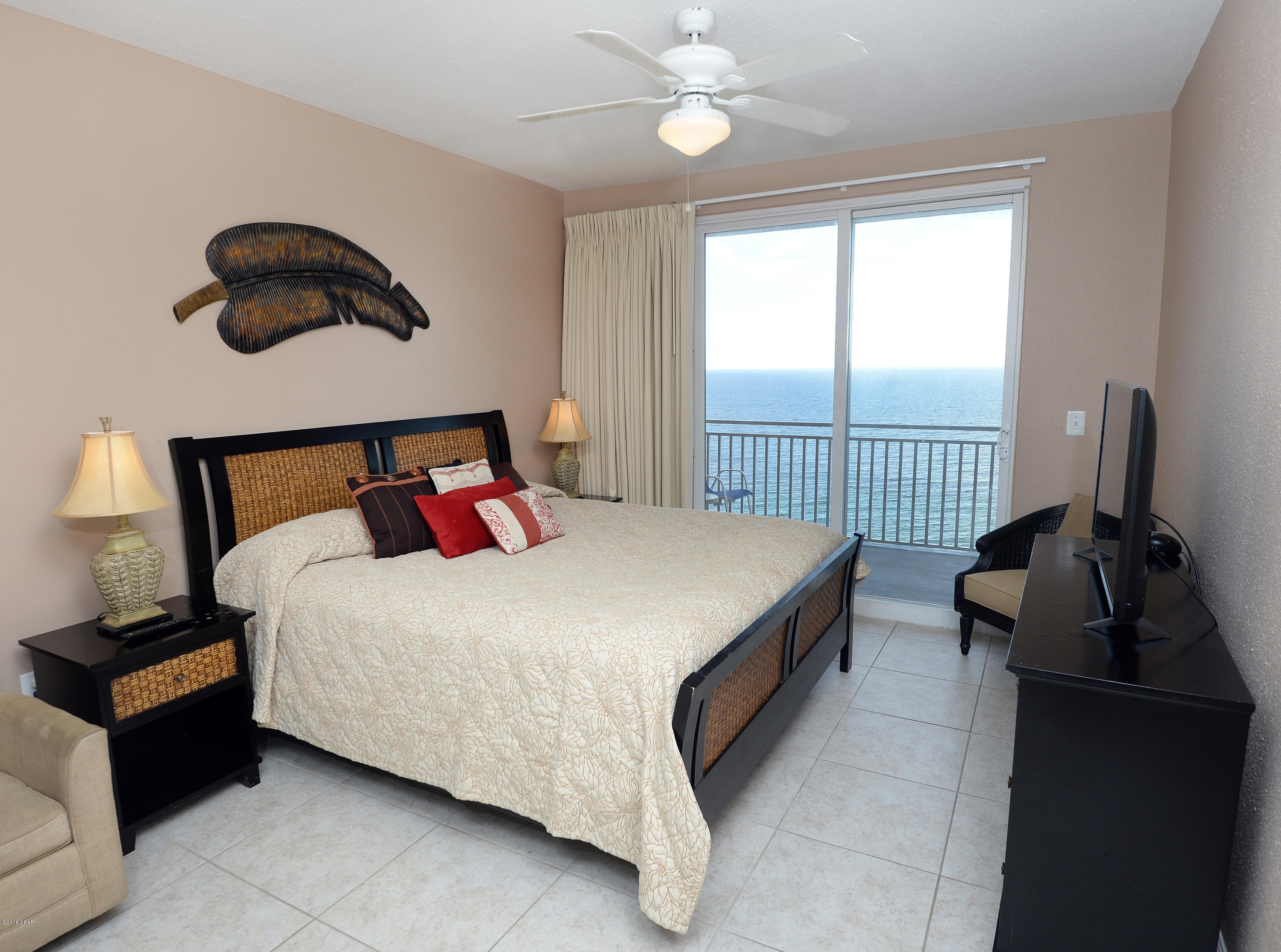 Splash Condo - Residential