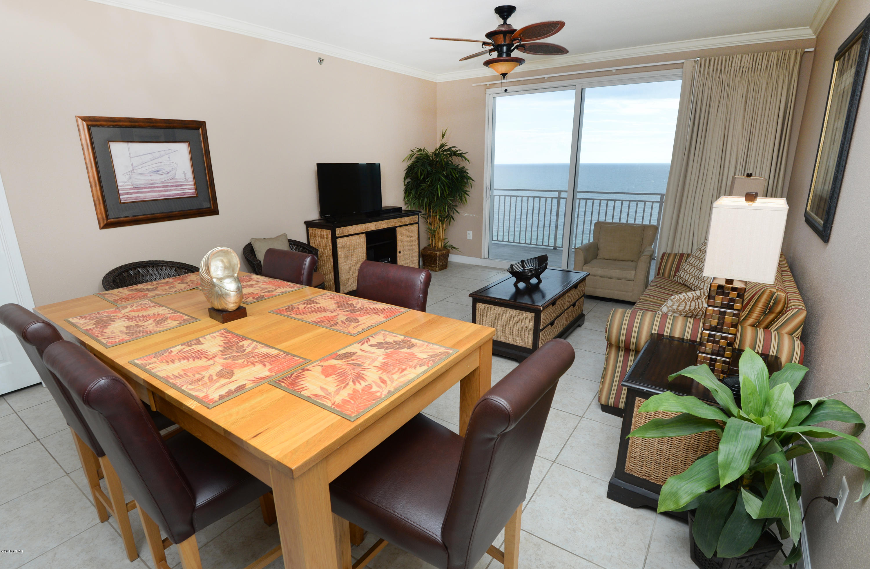 Splash Condo - Residential