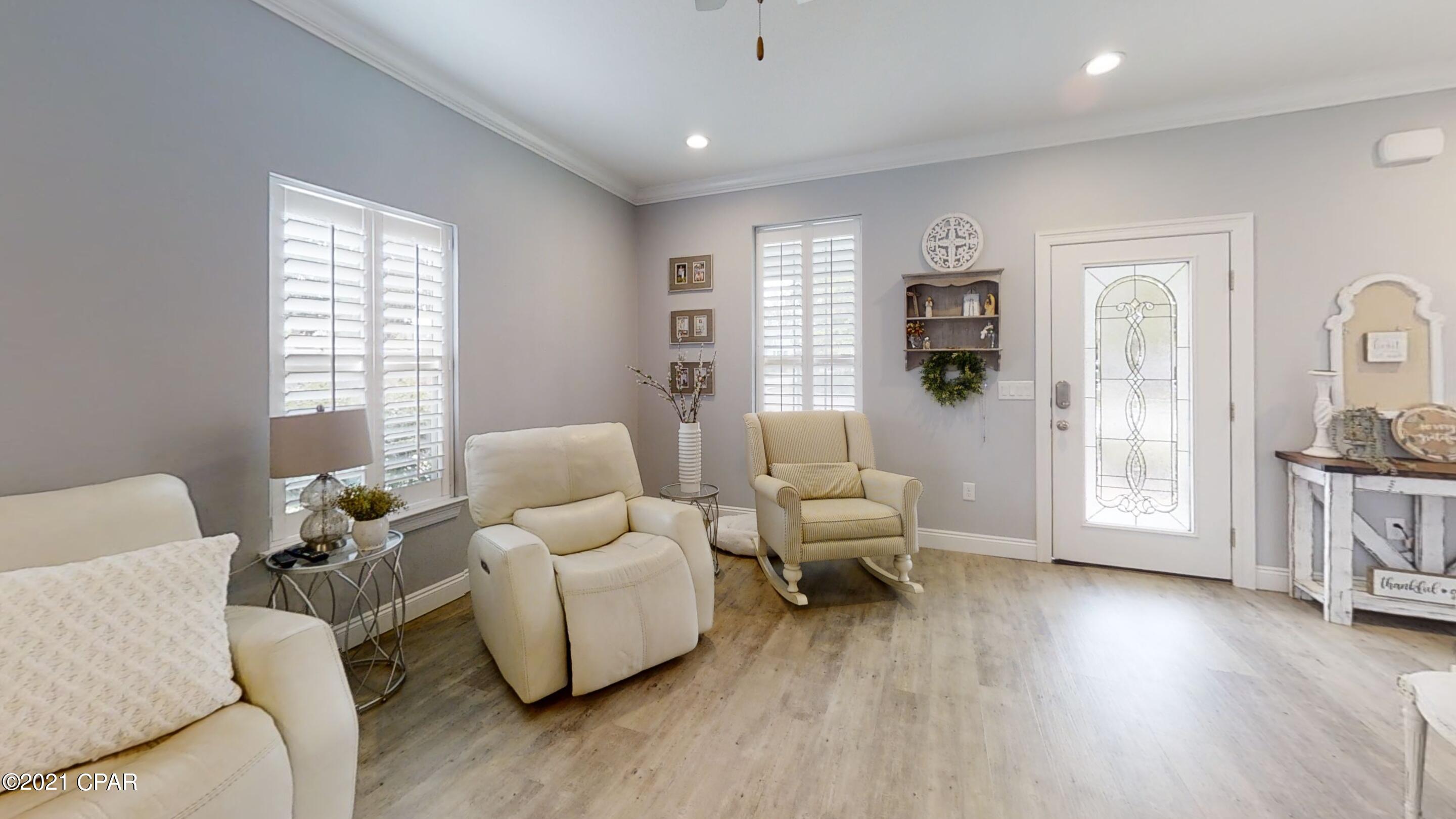 Magnolia Bay Club - Residential