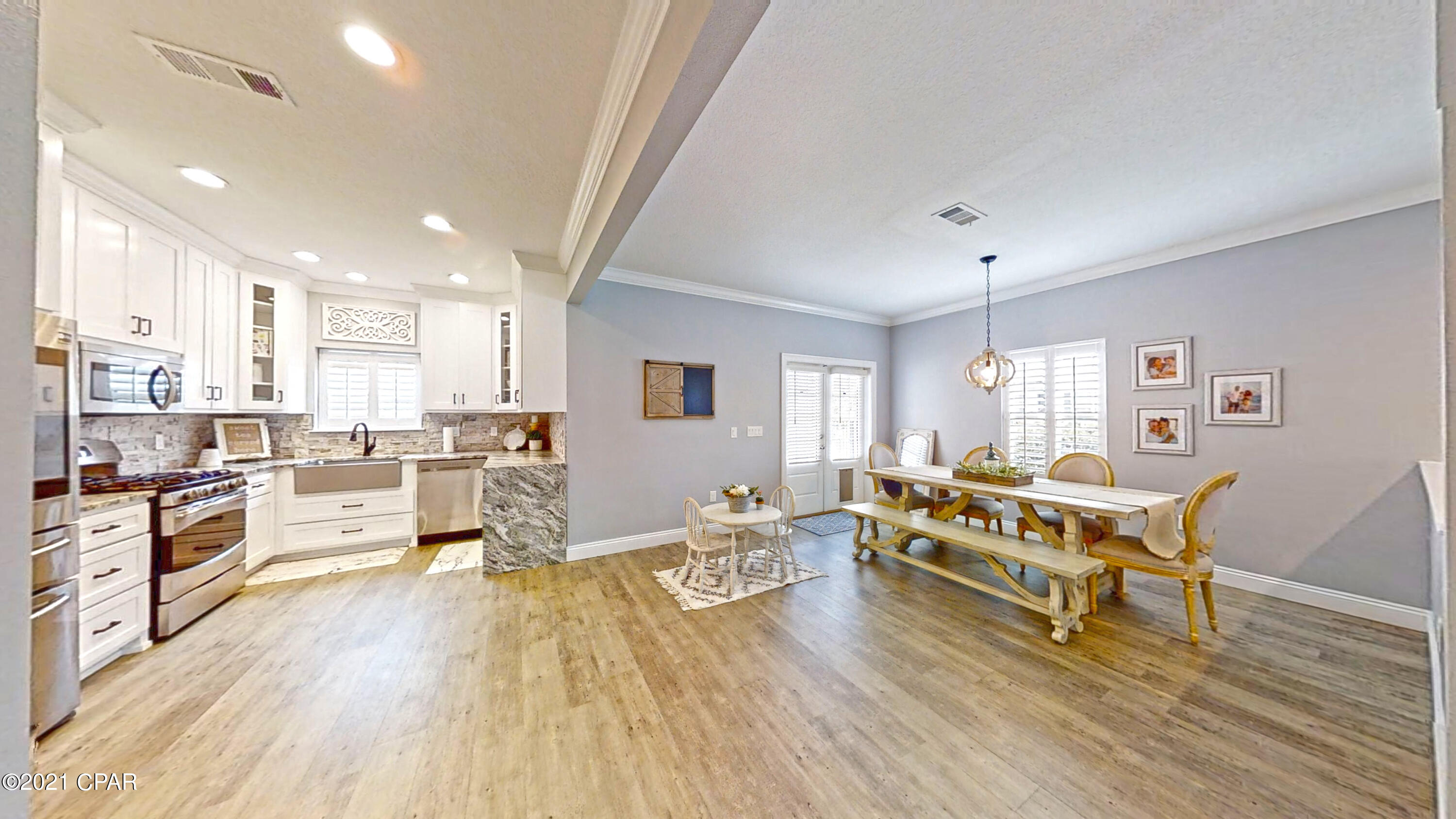 Magnolia Bay Club - Residential