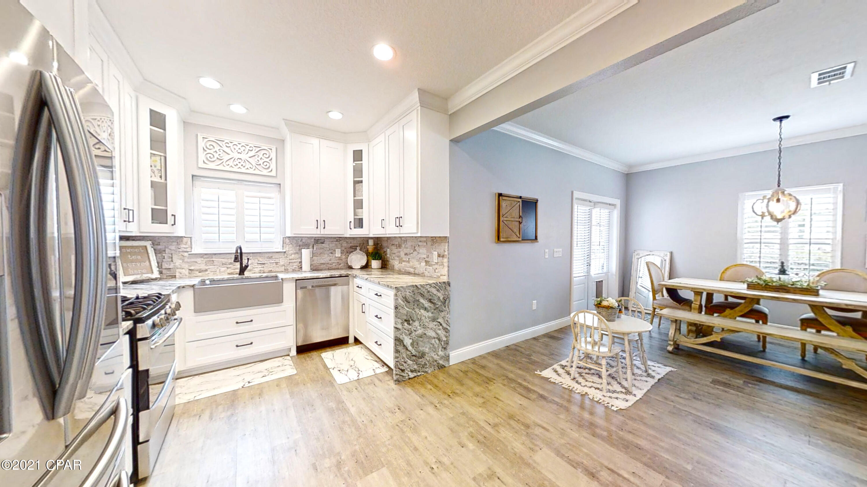 Magnolia Bay Club - Residential