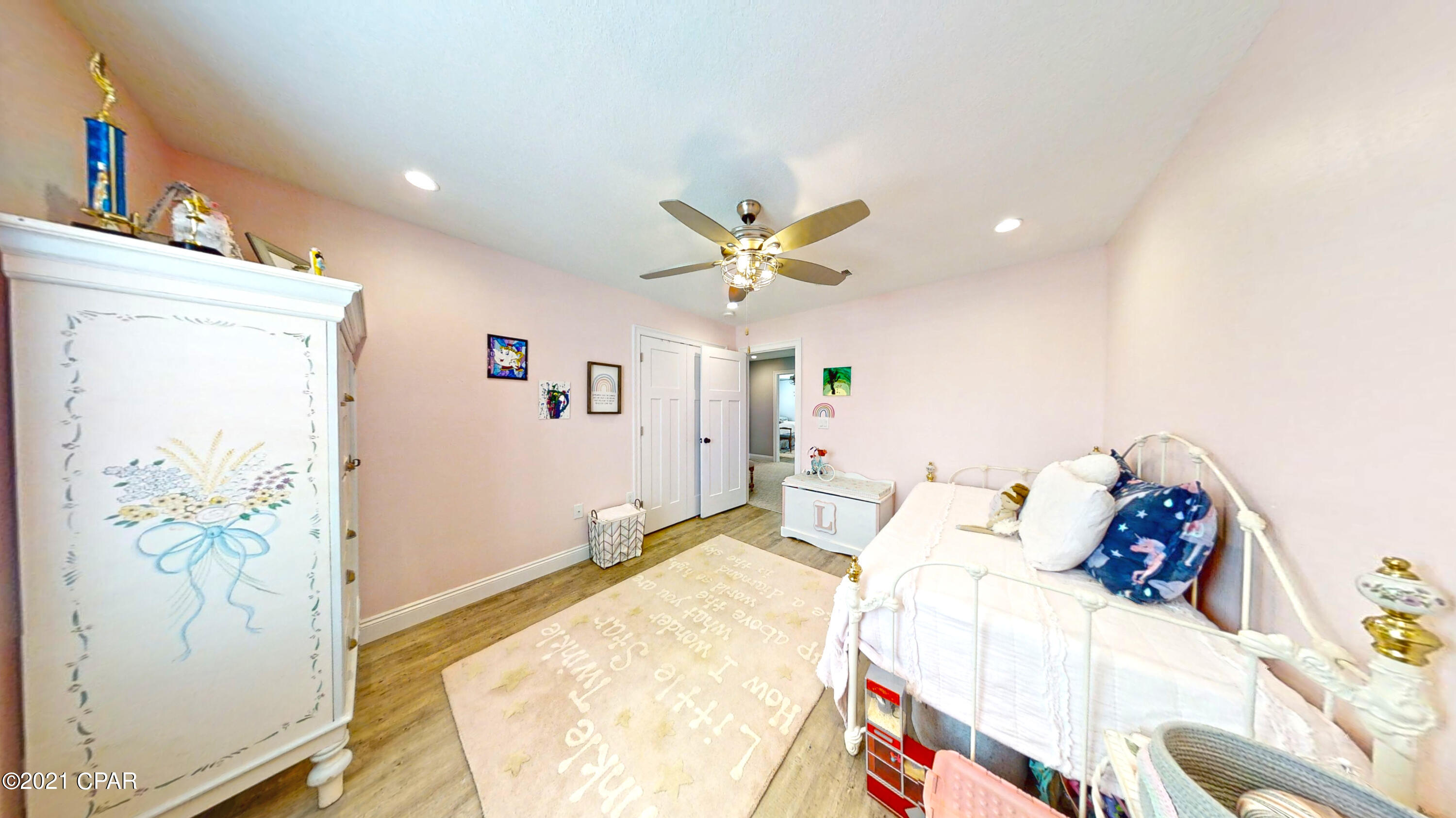 Magnolia Bay Club - Residential