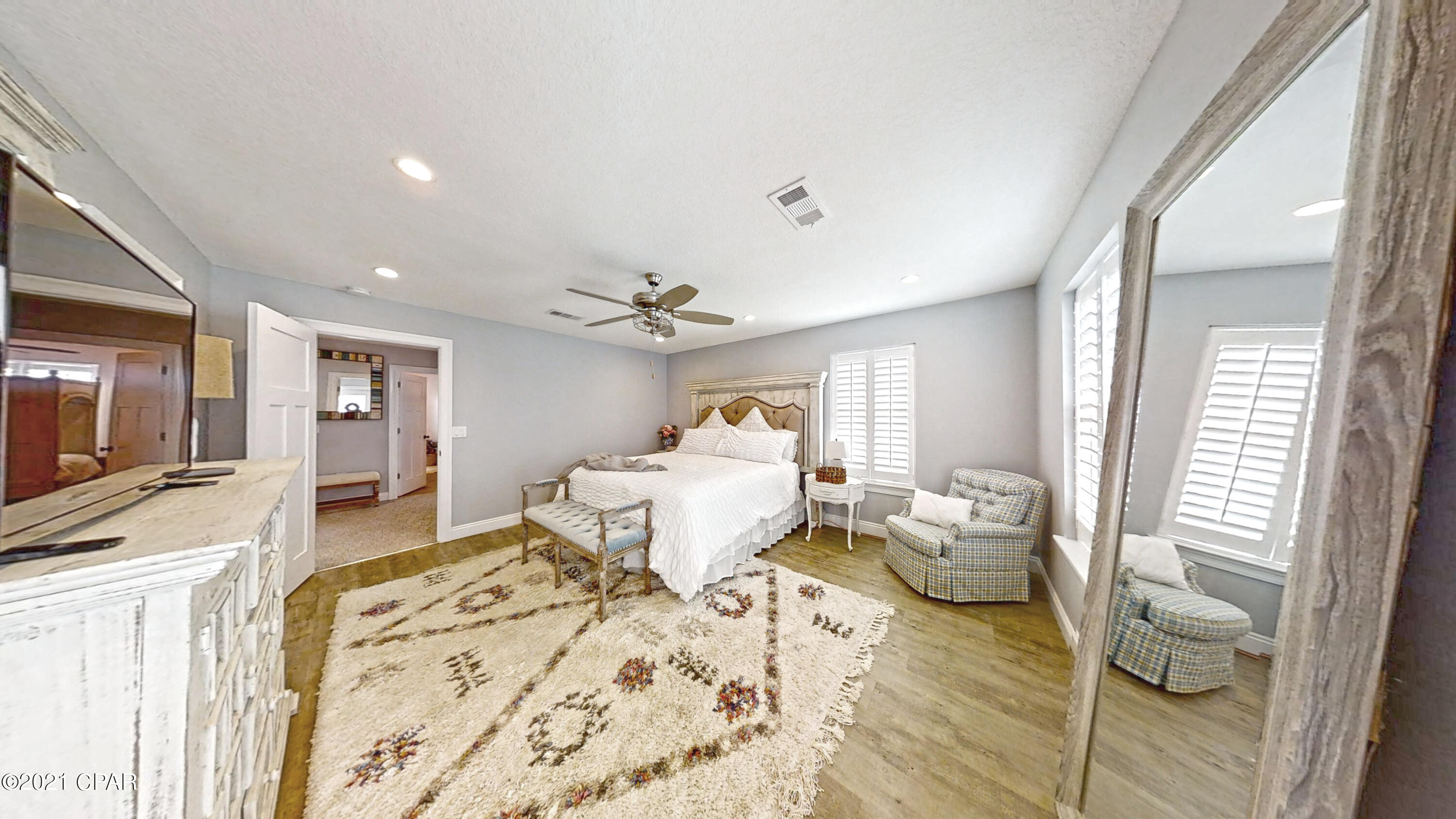 Magnolia Bay Club - Residential