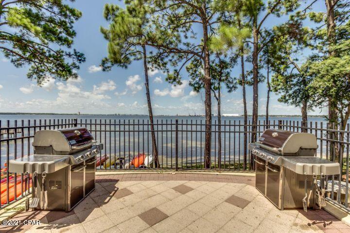 Magnolia Bay Club - Residential