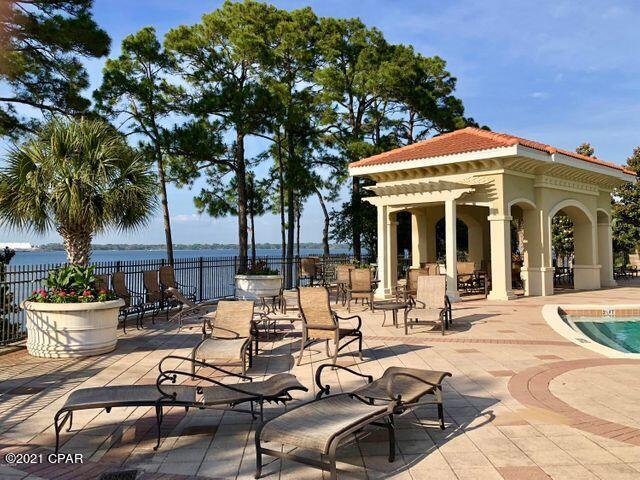 Magnolia Bay Club - Residential